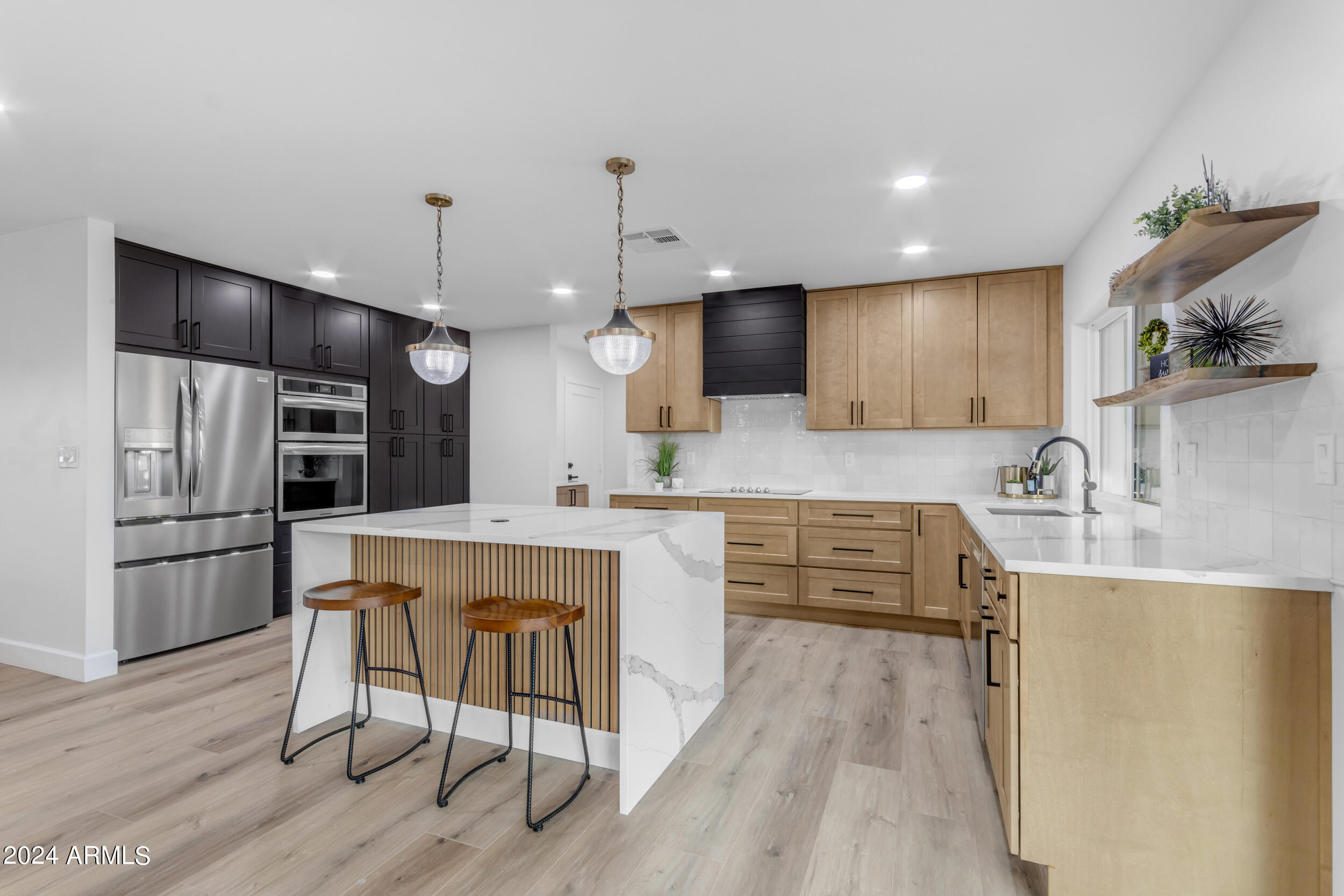 5317 E HILLERY Drive