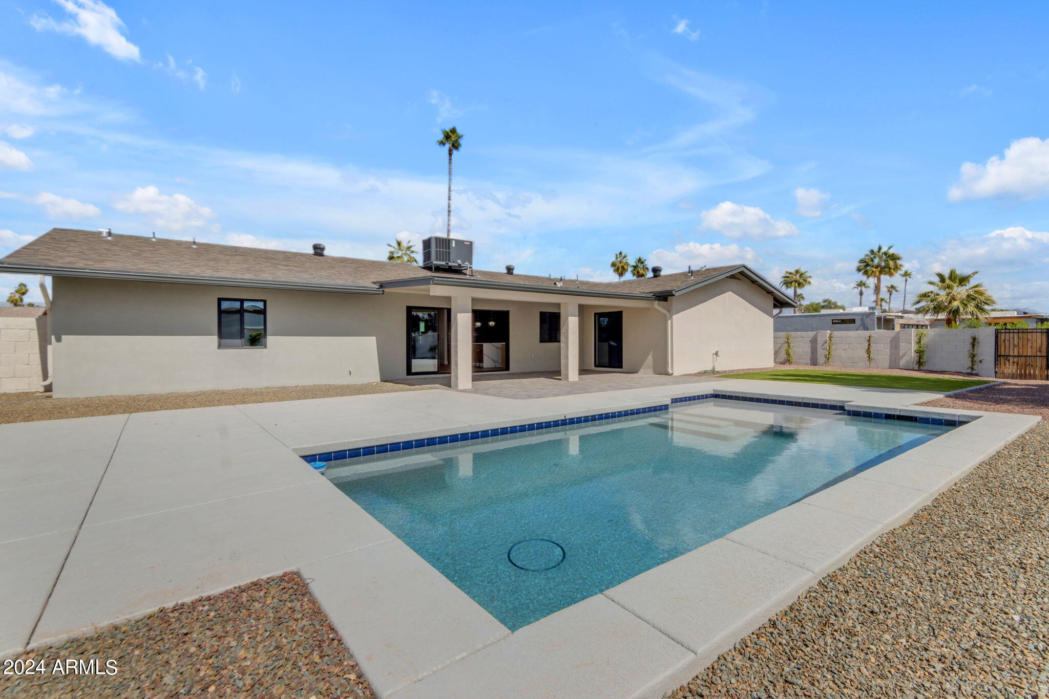 5317 E HILLERY Drive