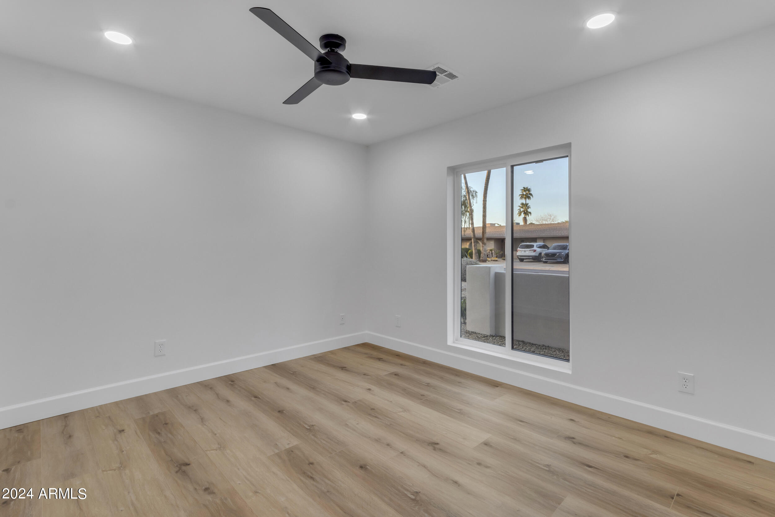 5317 E HILLERY Drive