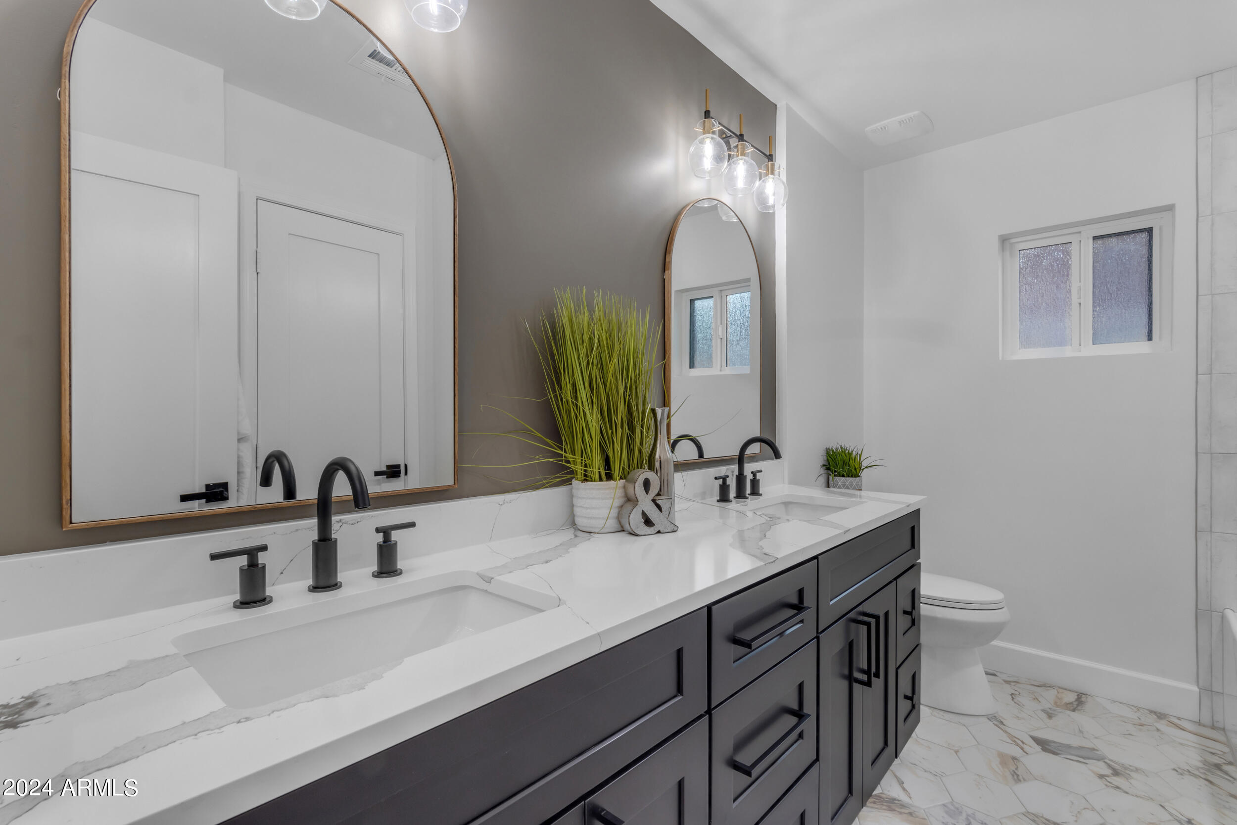 5317 E HILLERY Drive