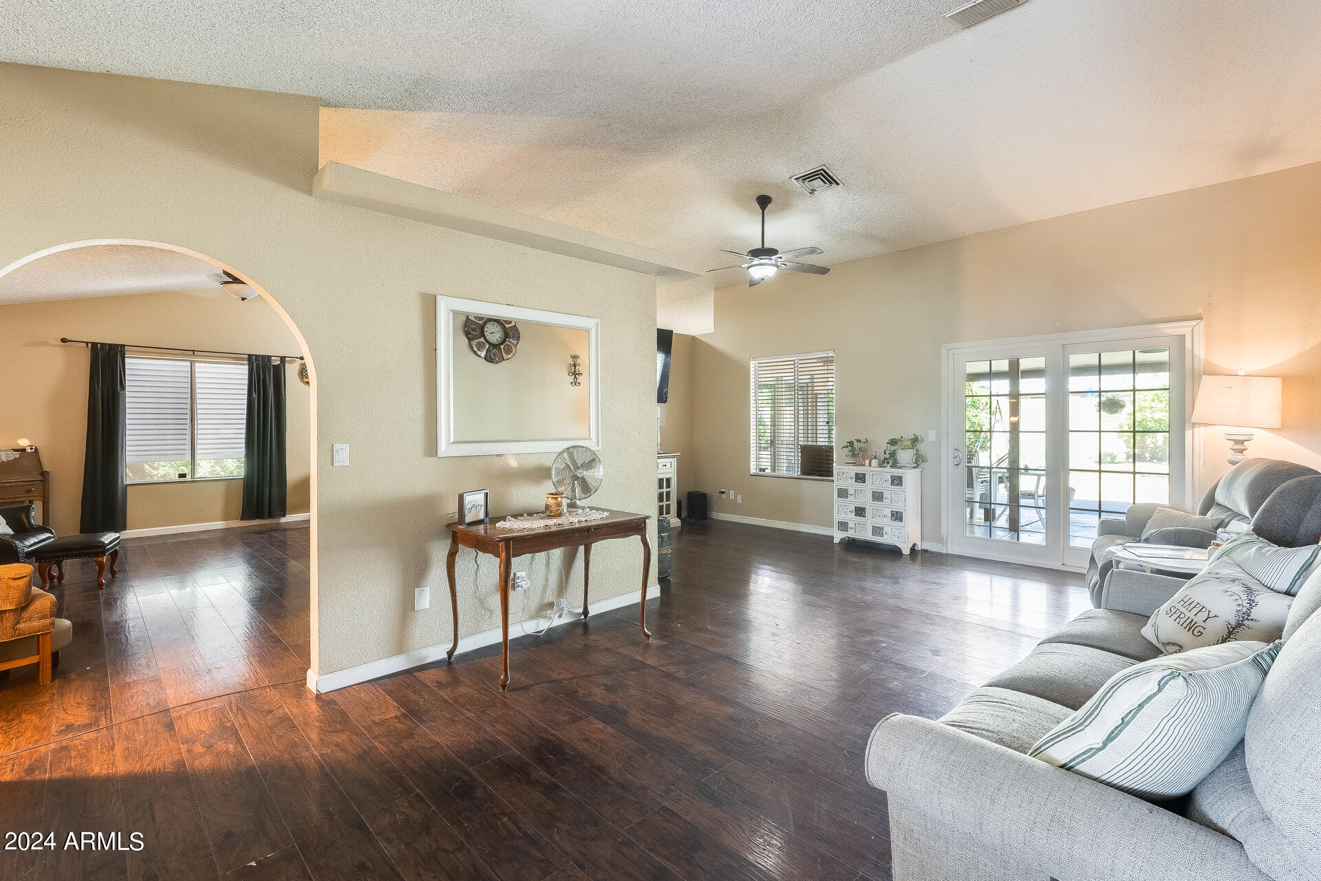 4916 E FOUNTAIN Street