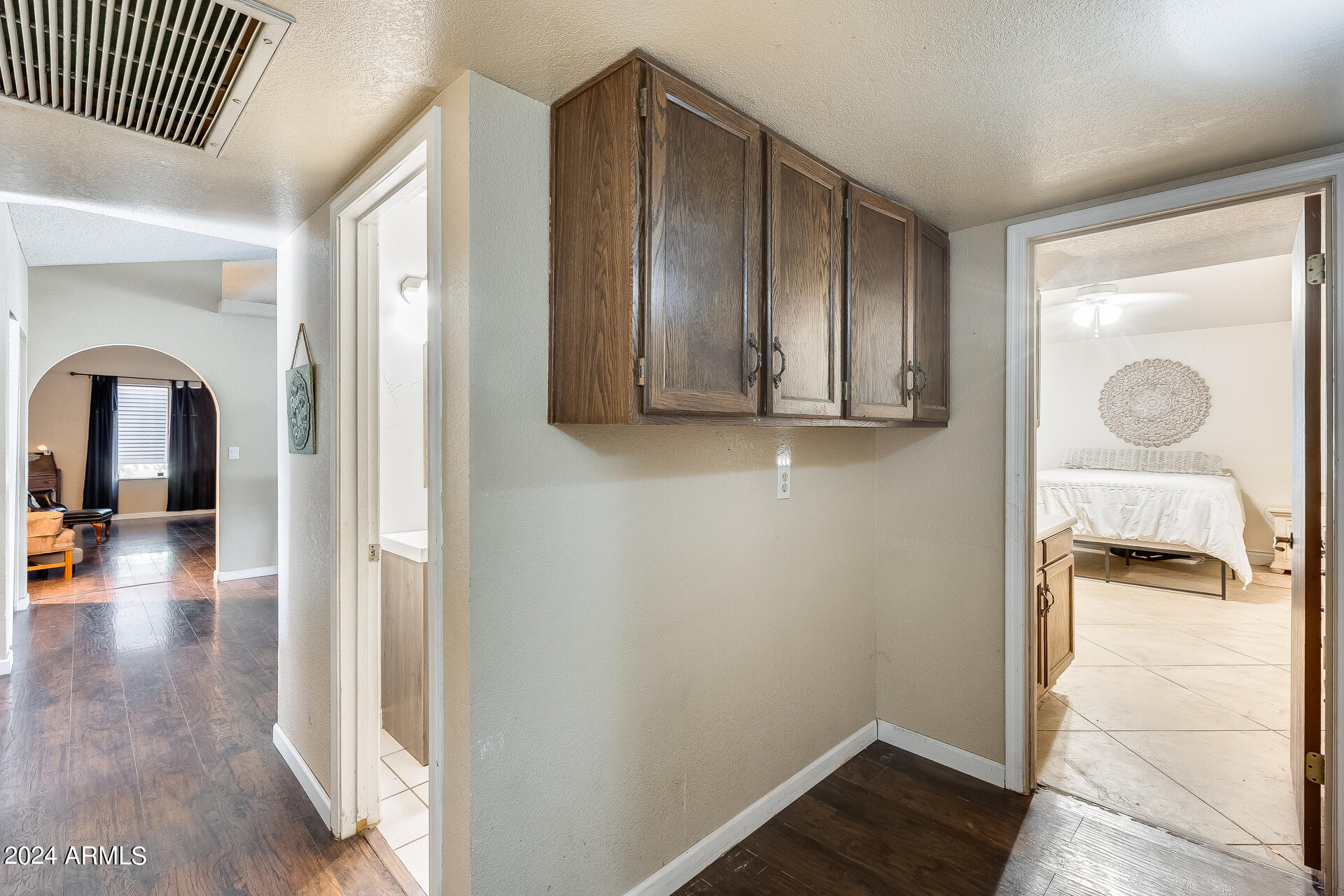 4916 E FOUNTAIN Street