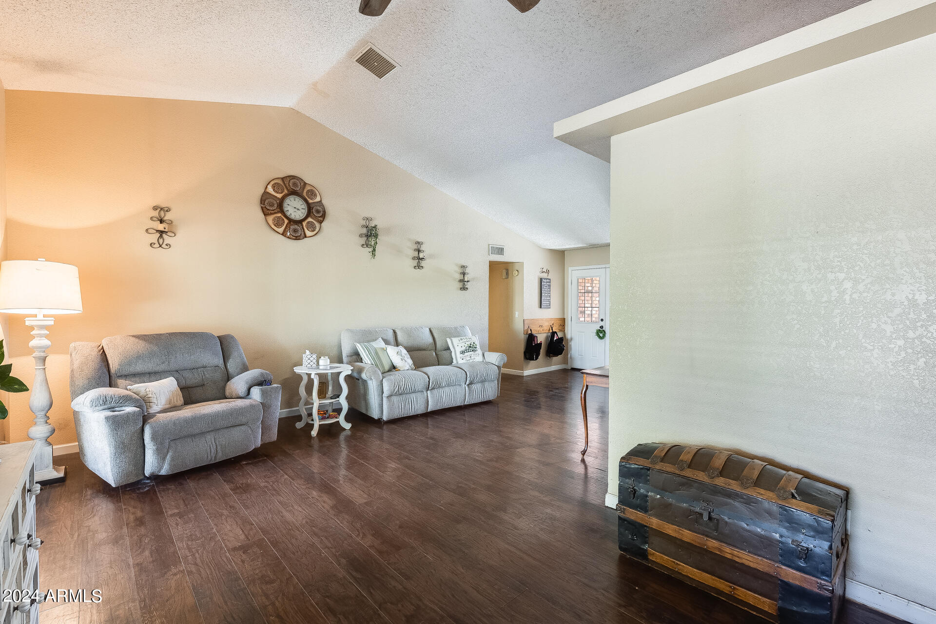 4916 E FOUNTAIN Street