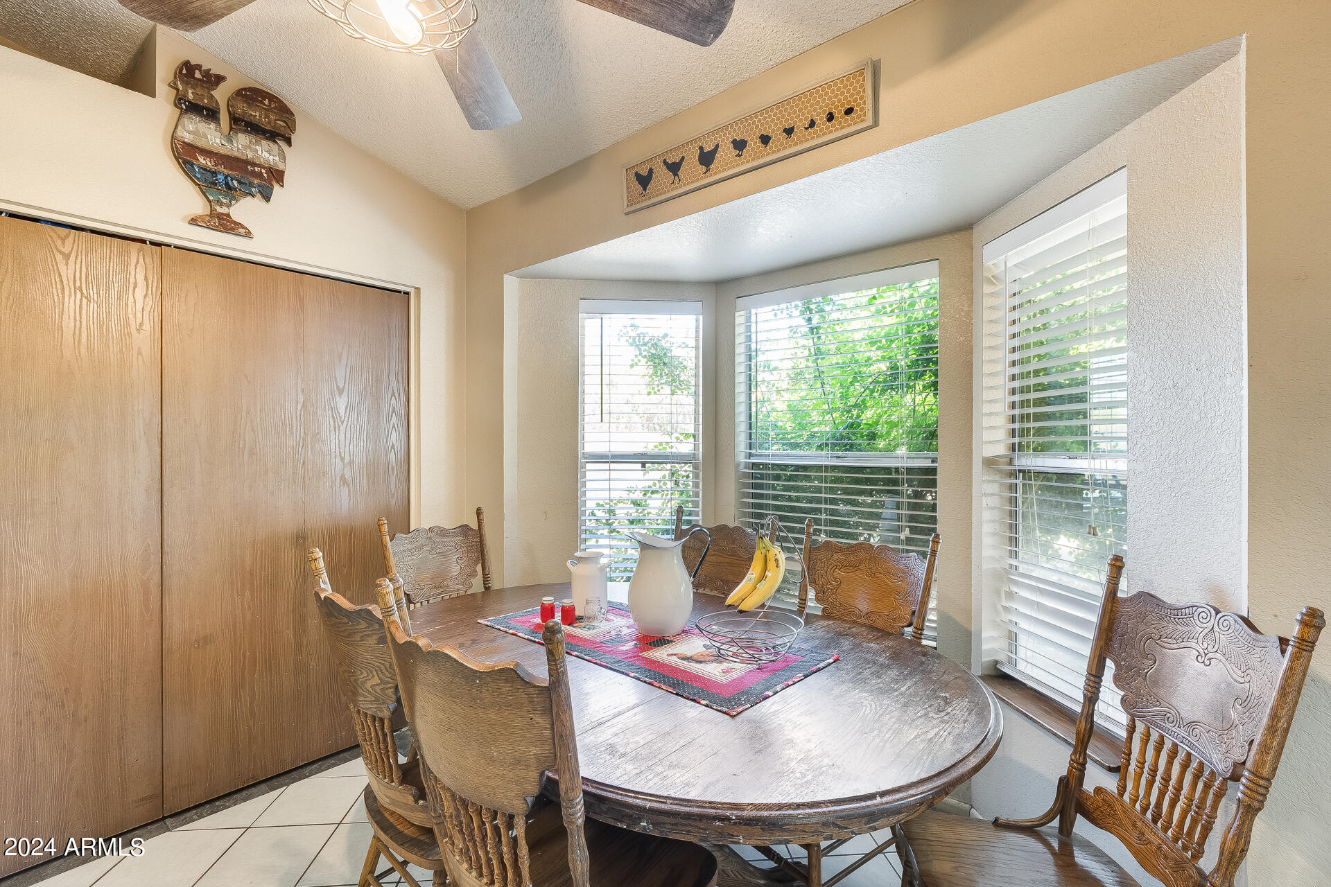 4916 E FOUNTAIN Street