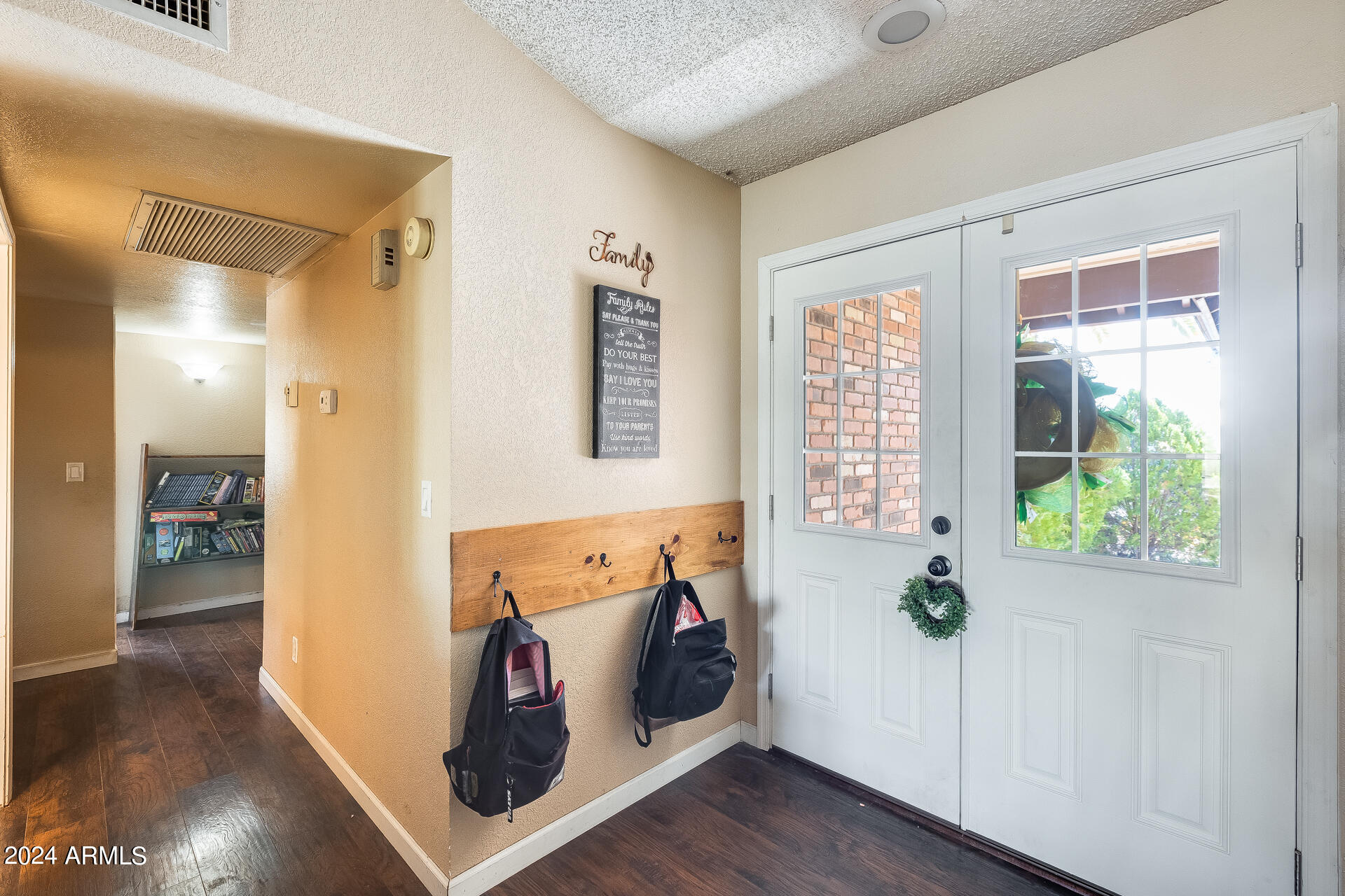 4916 E FOUNTAIN Street