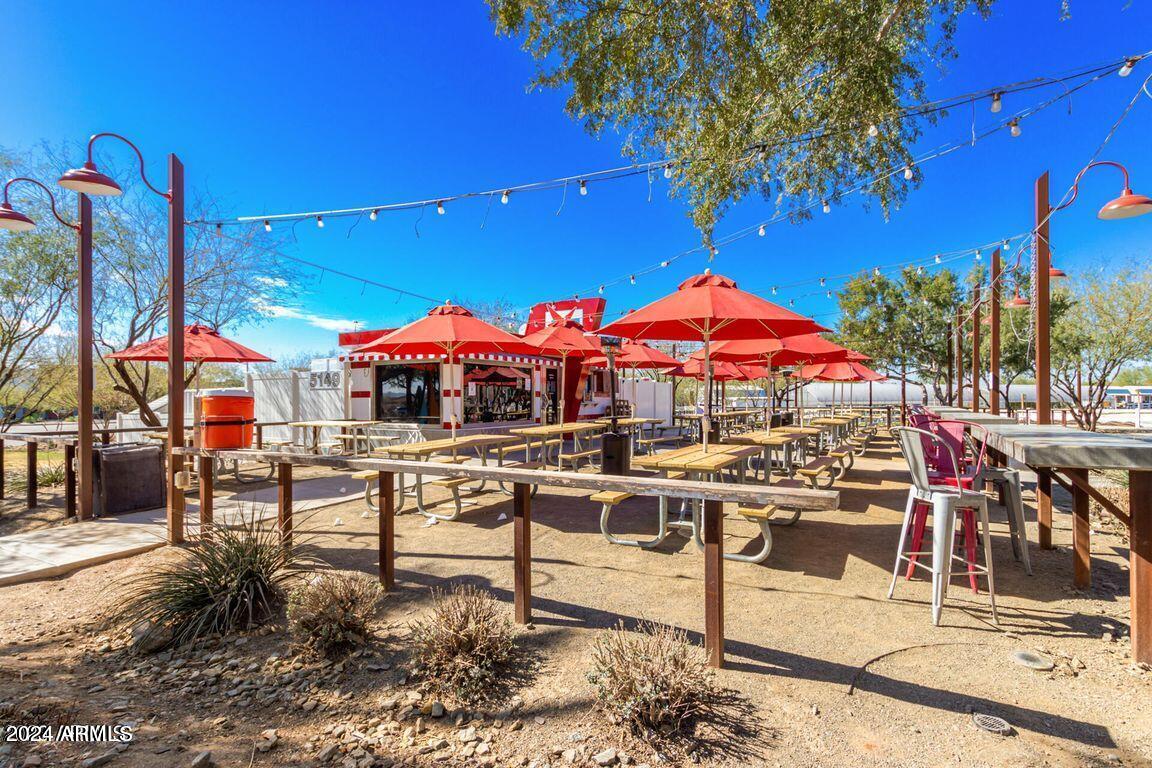 10452 E LINCOLN Avenue