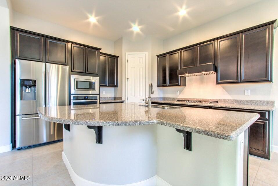 10452 E LINCOLN Avenue