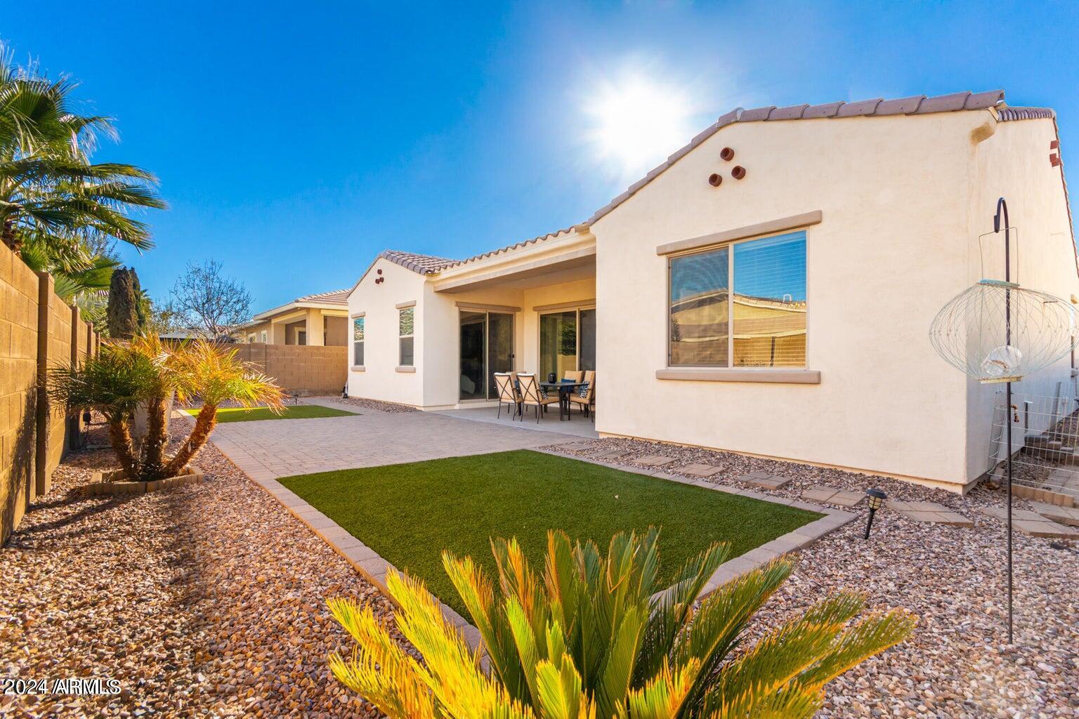 10452 E LINCOLN Avenue