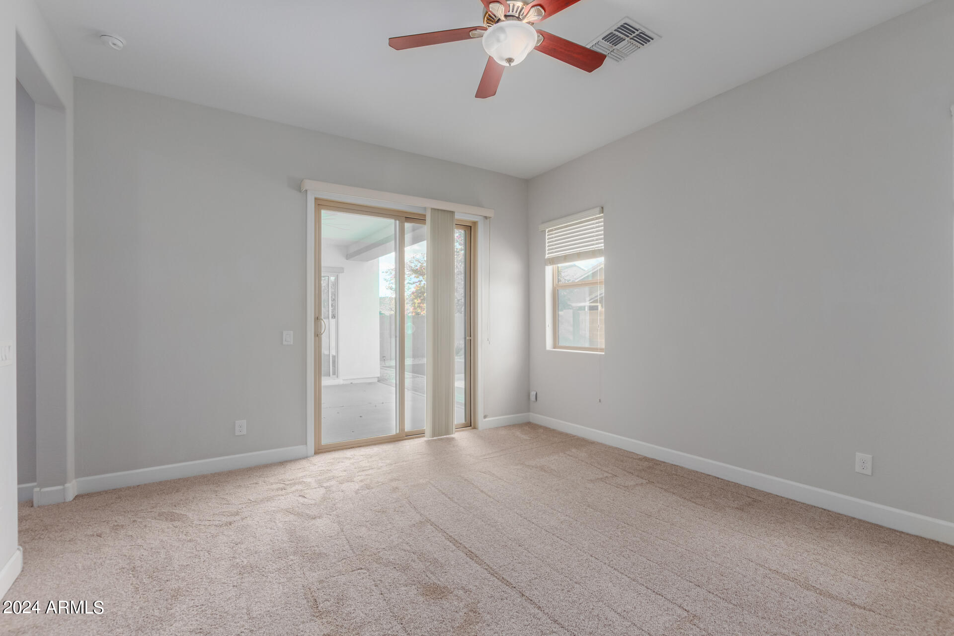 10452 E LINCOLN Avenue