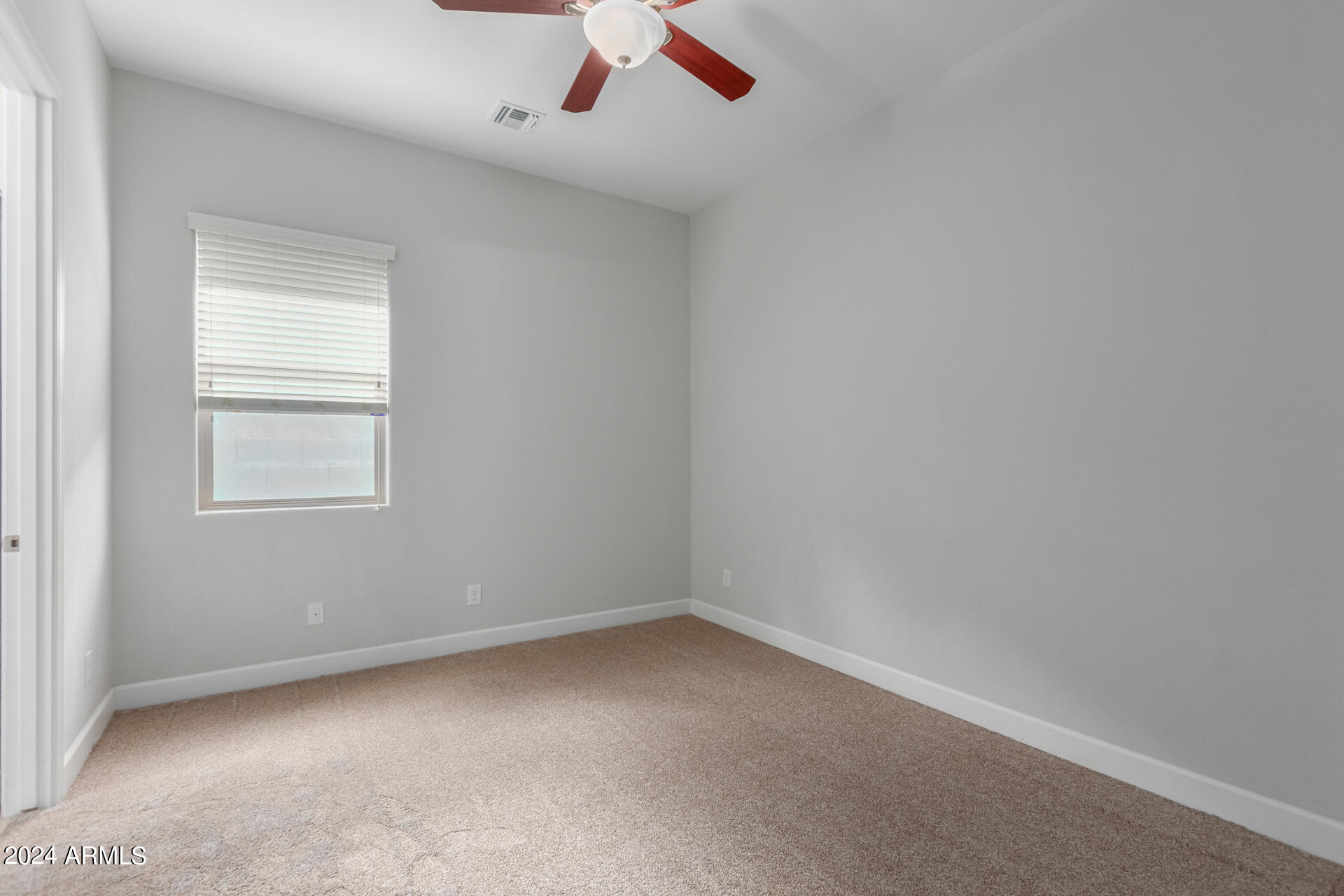 10452 E LINCOLN Avenue