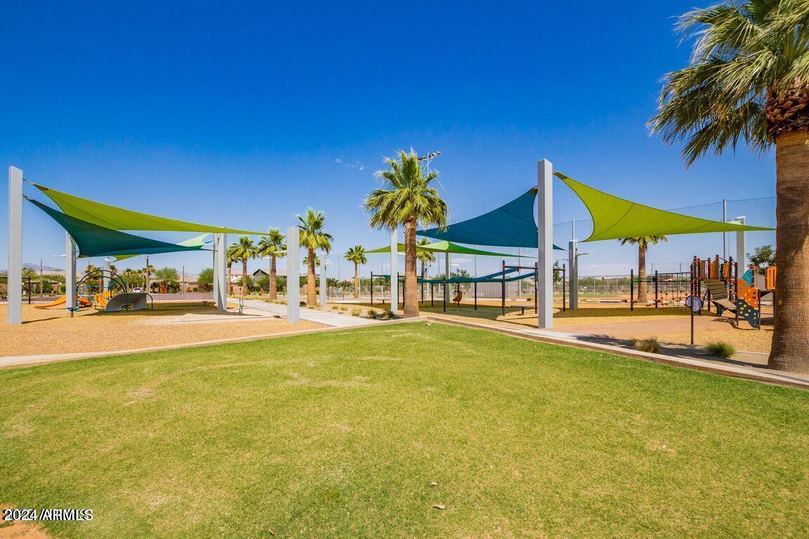 10452 E LINCOLN Avenue