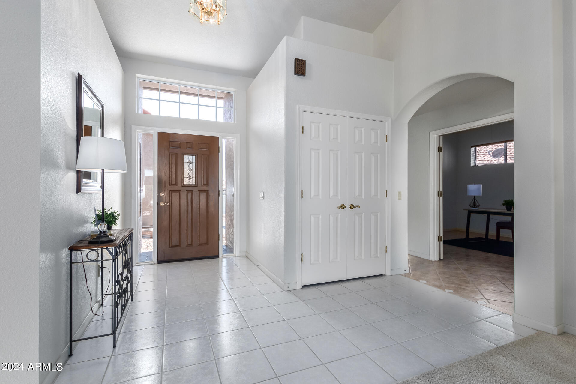 10412 E NACOMA Drive