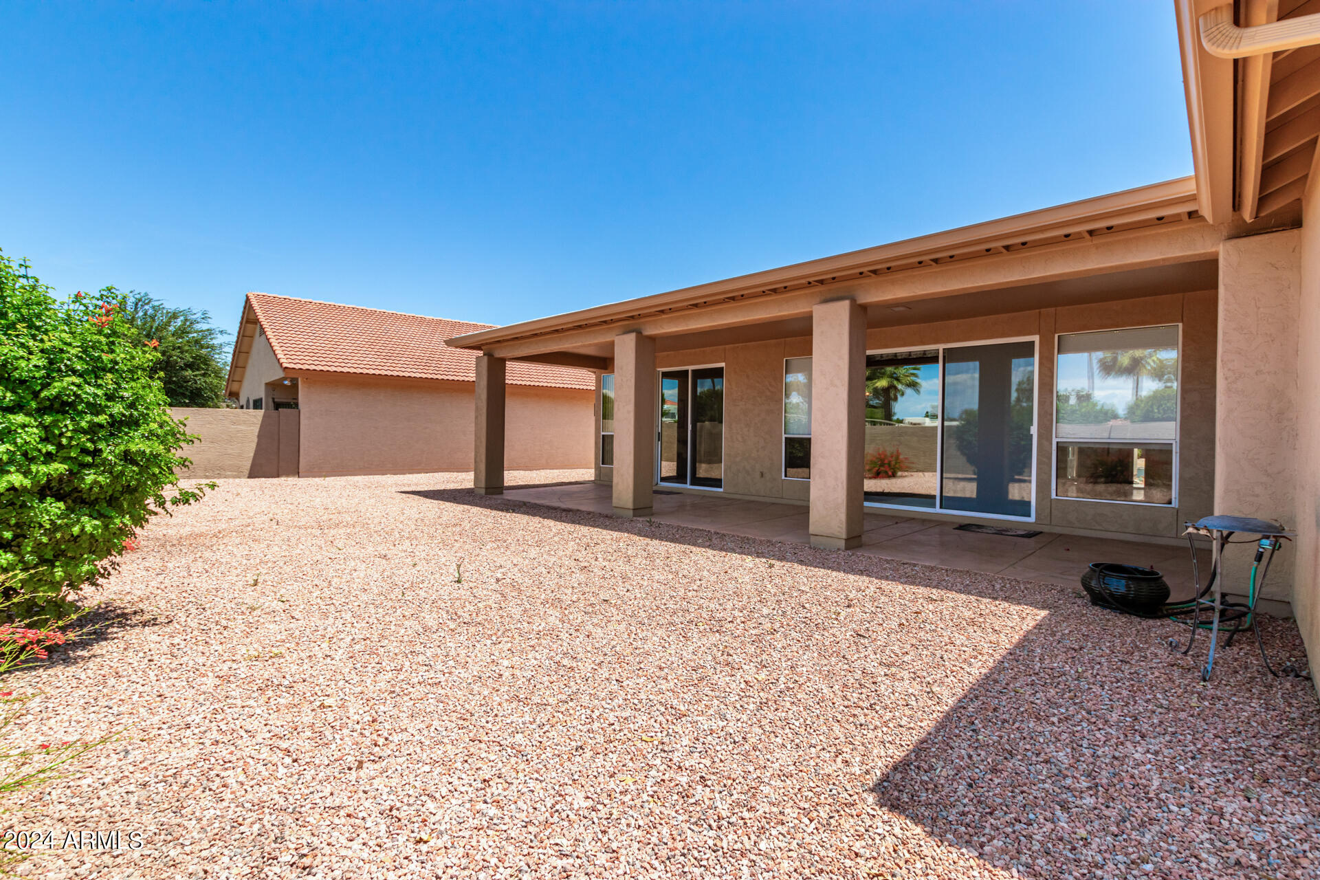 10412 E NACOMA Drive