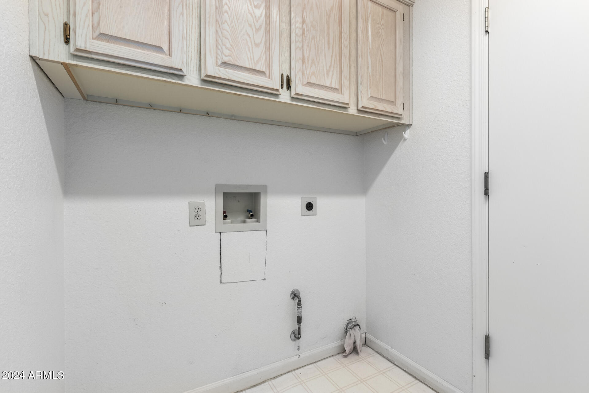 10412 E NACOMA Drive