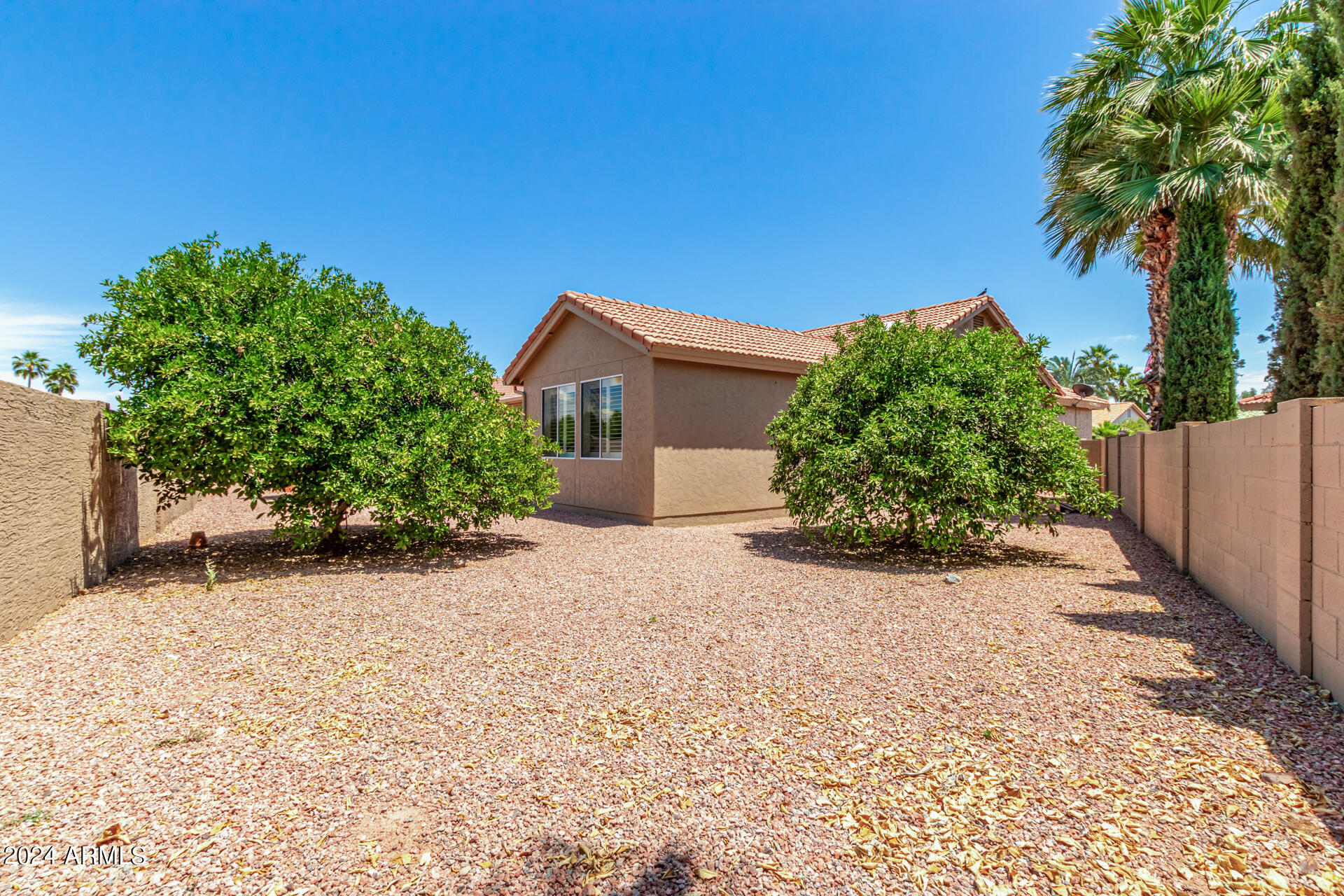 10412 E NACOMA Drive