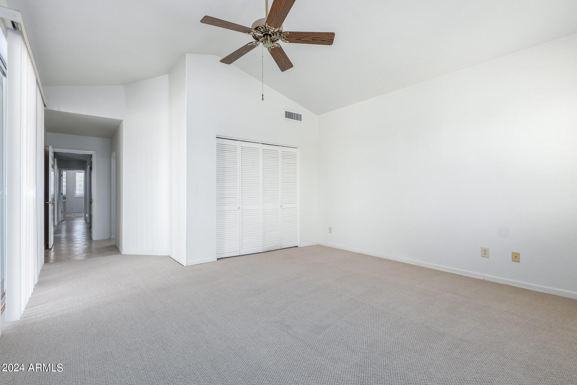 10412 E NACOMA Drive