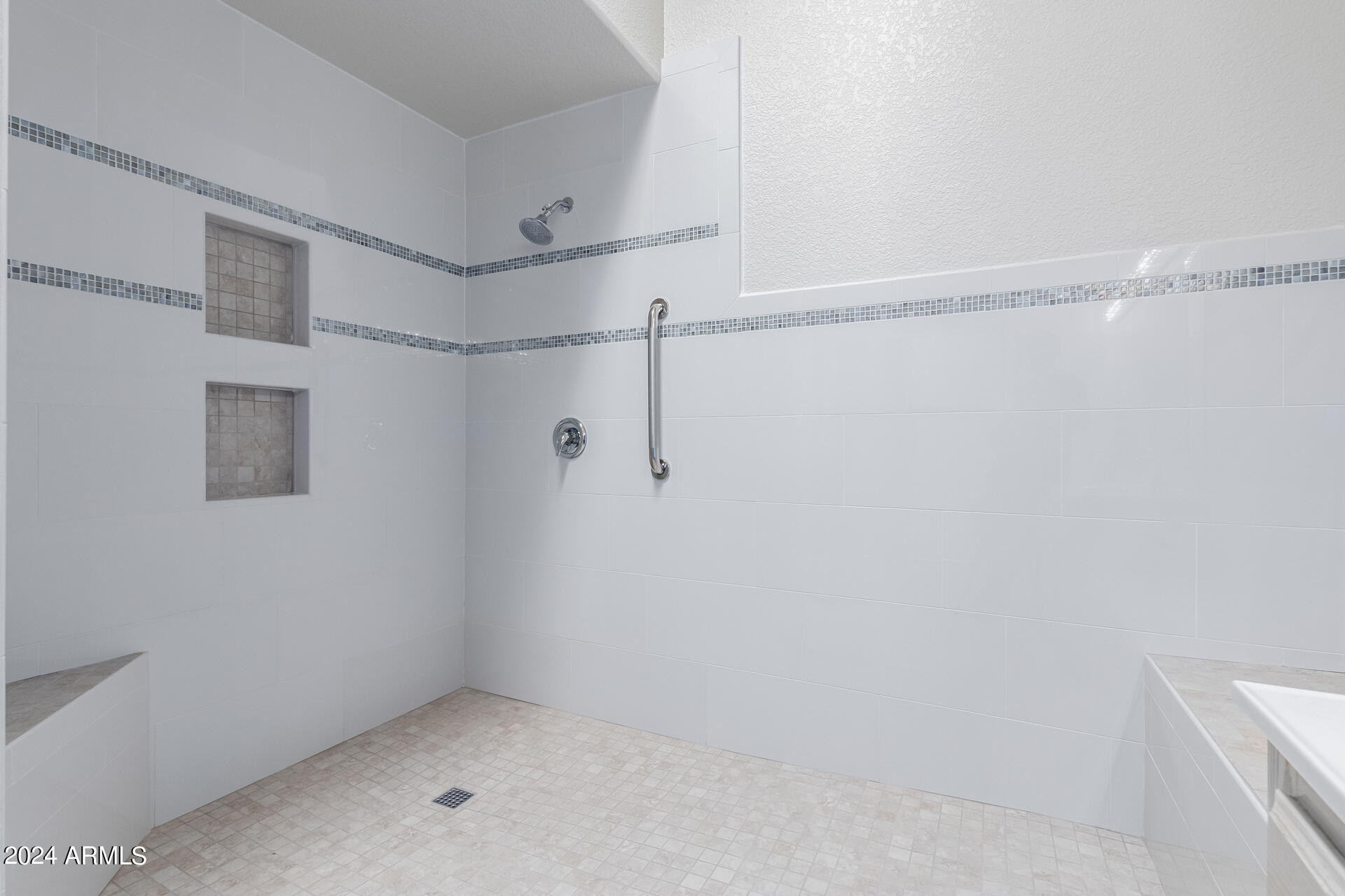 10412 E NACOMA Drive