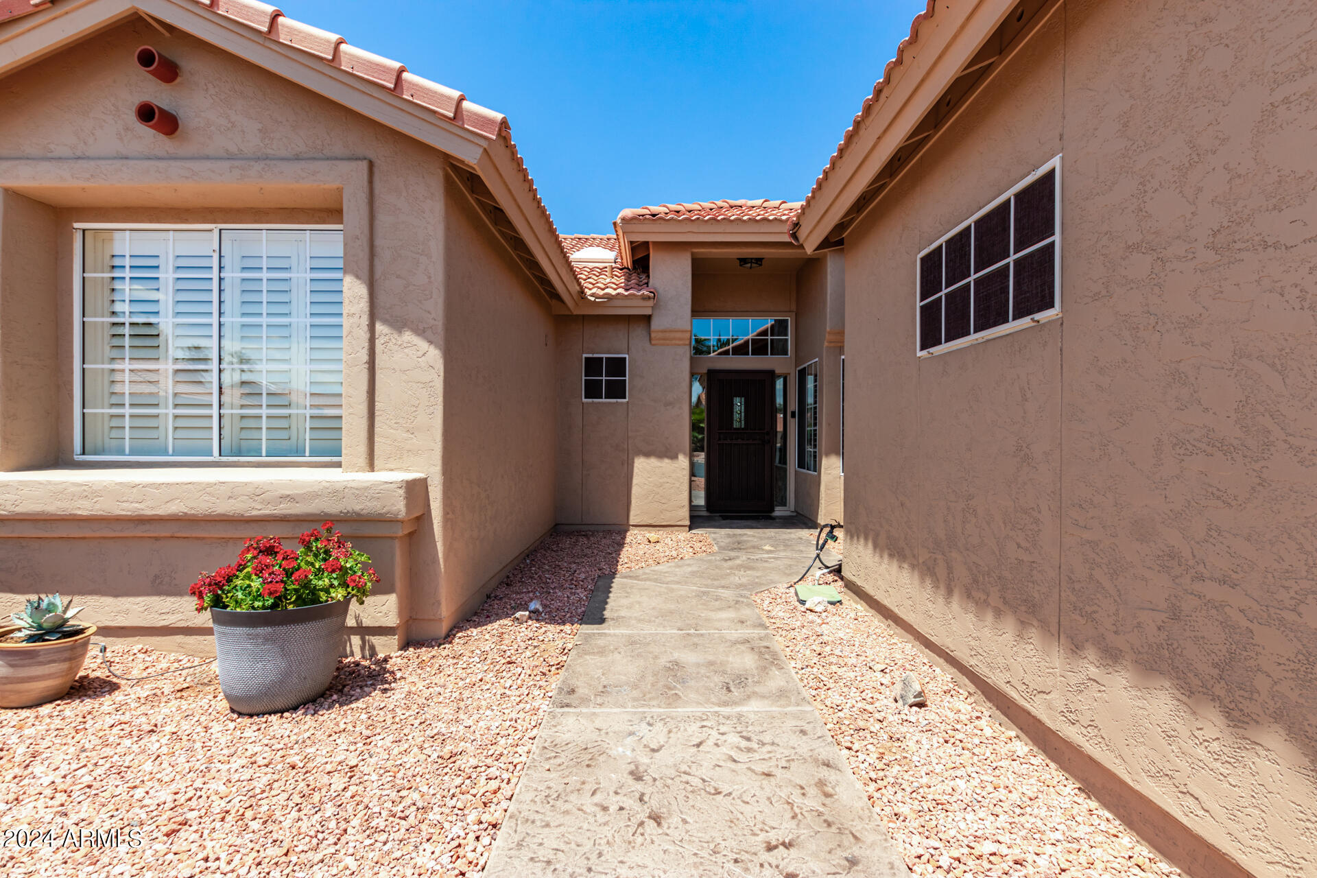 10412 E NACOMA Drive