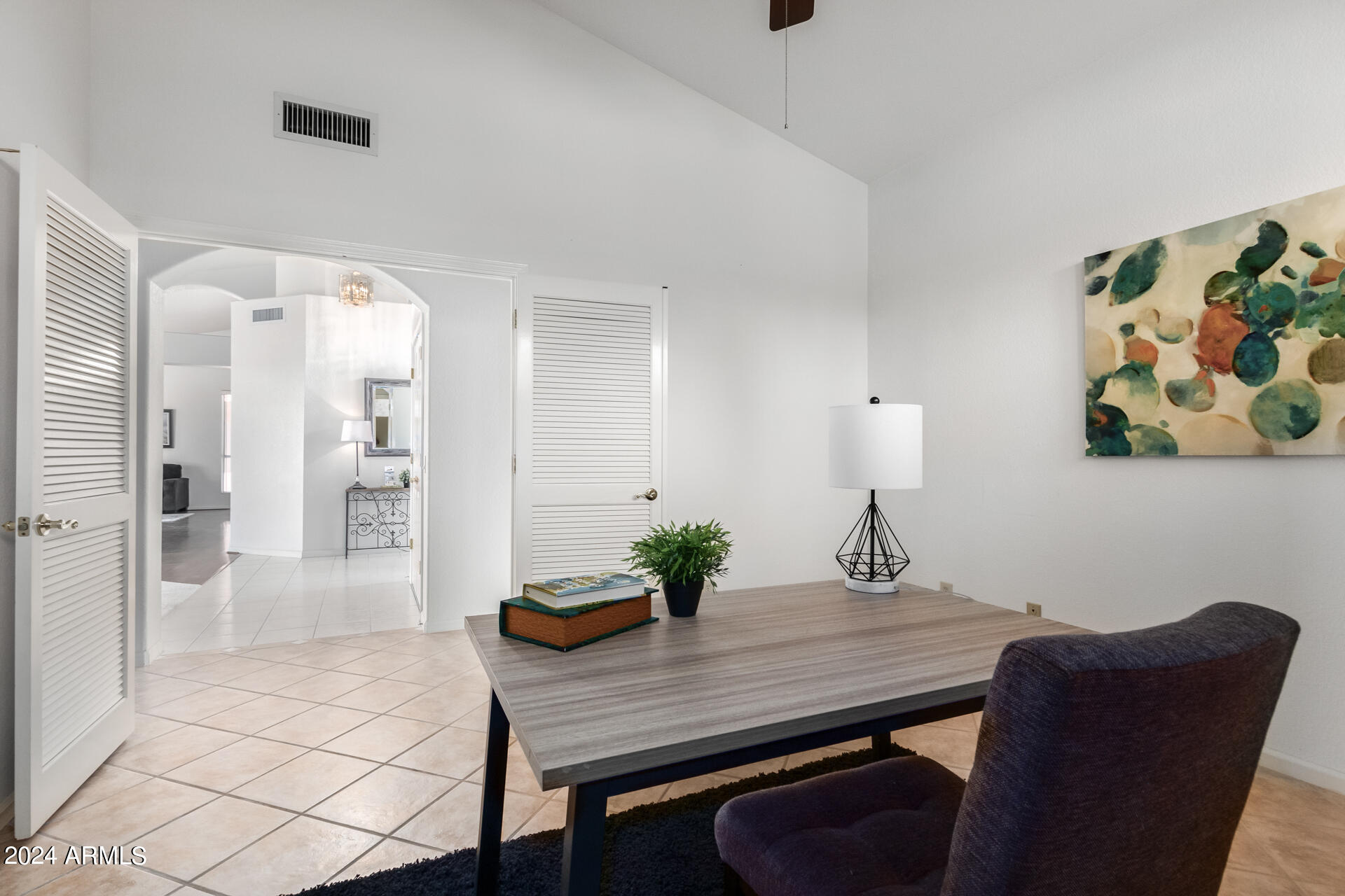 10412 E NACOMA Drive