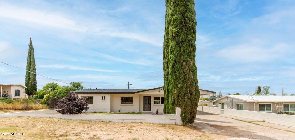 1480 N CALLE ZAMORA --