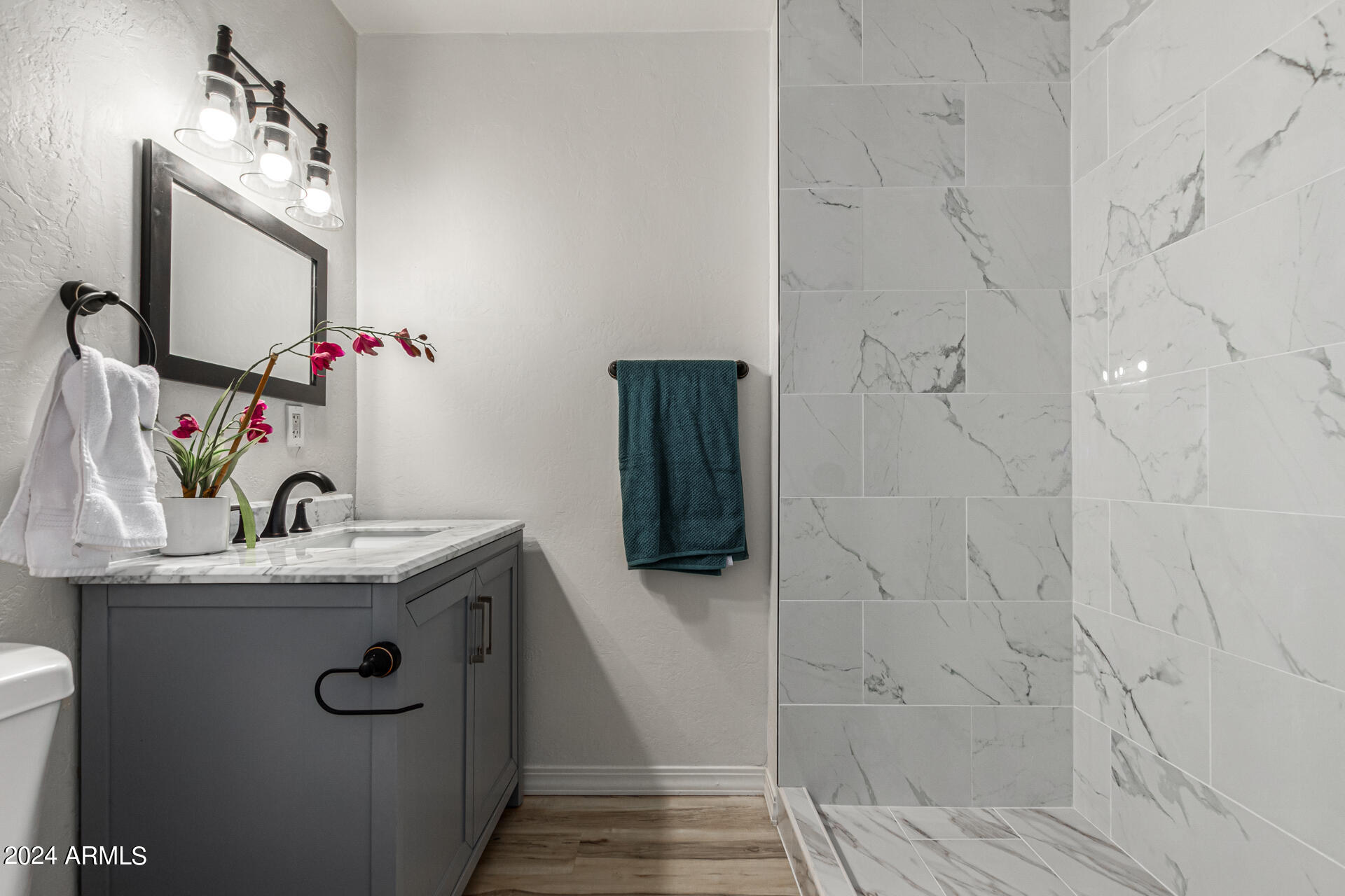 1480 N CALLE ZAMORA --