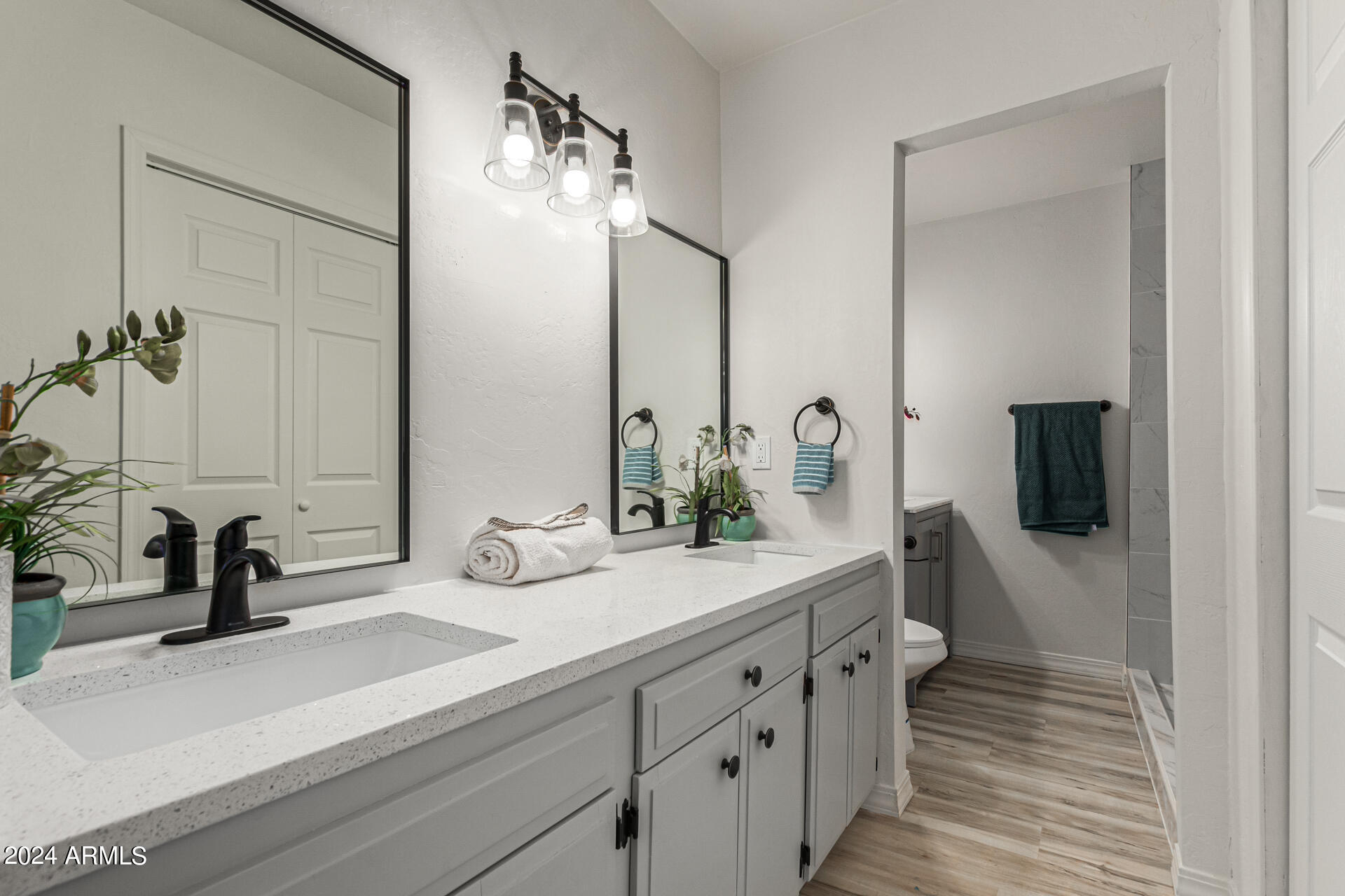 1480 N CALLE ZAMORA --