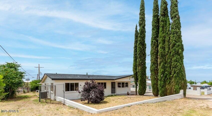 1480 N CALLE ZAMORA --