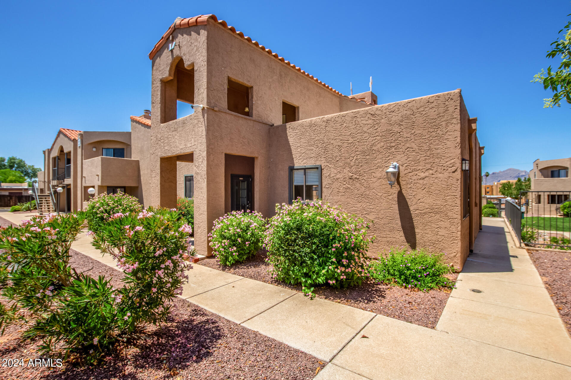 1745 E GLENN Street # 127