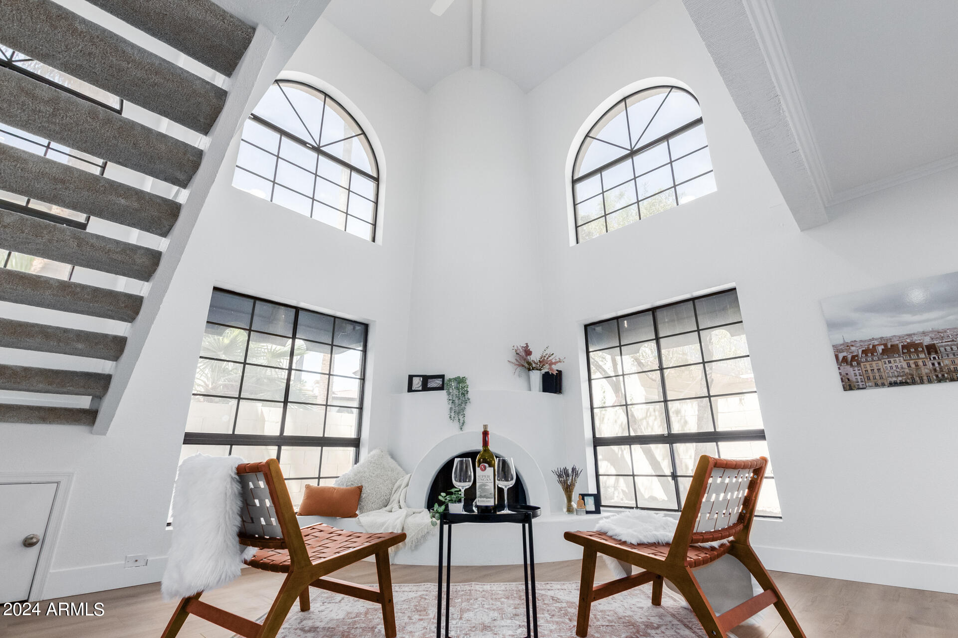 5002 E SIESTA Drive, 1