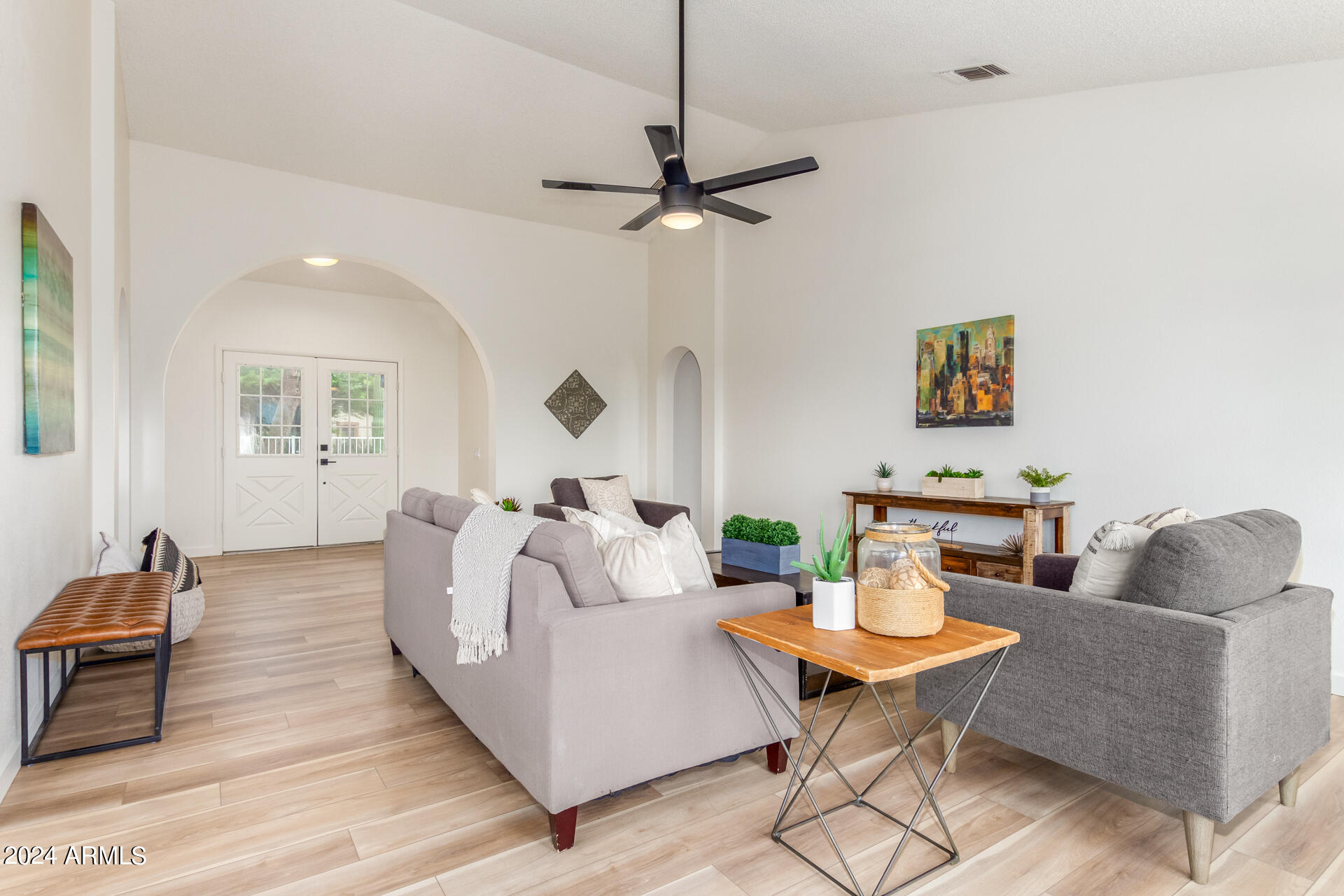 2842 W AVENIDA AZAHAR --