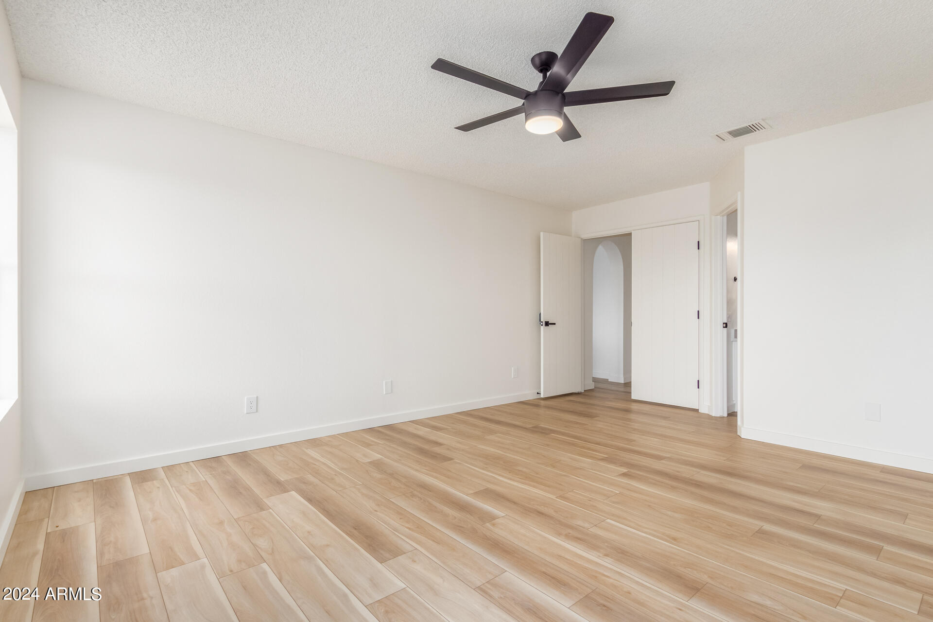 2842 W AVENIDA AZAHAR --