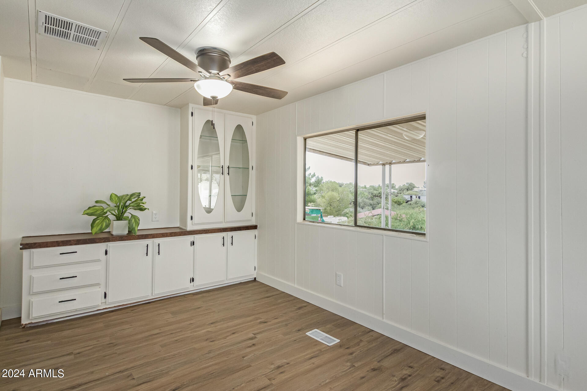 2730 N ROCKLIFFE Boulevard