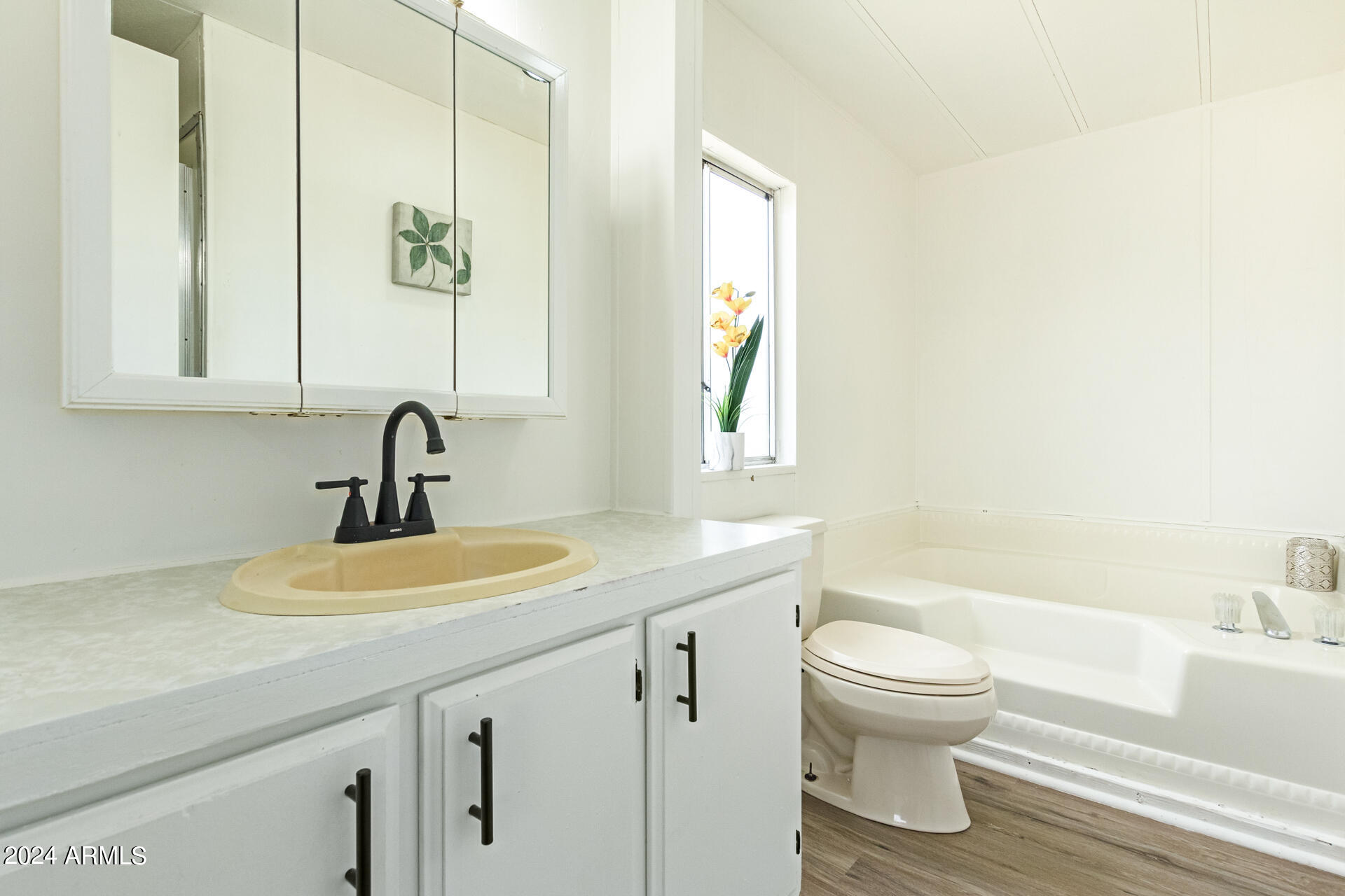 2730 N ROCKLIFFE Boulevard