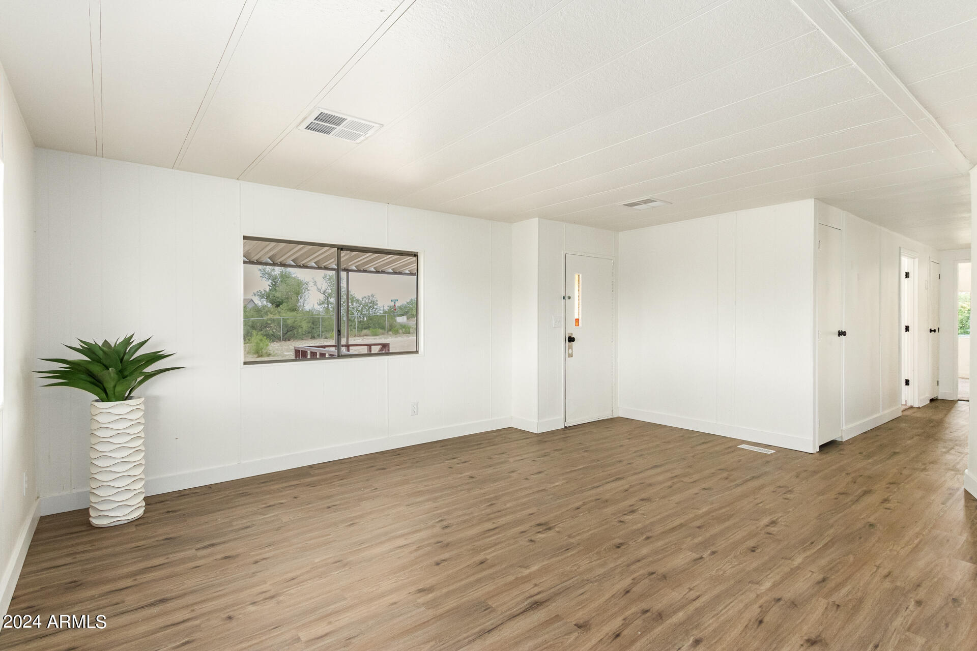 2730 N ROCKLIFFE Boulevard