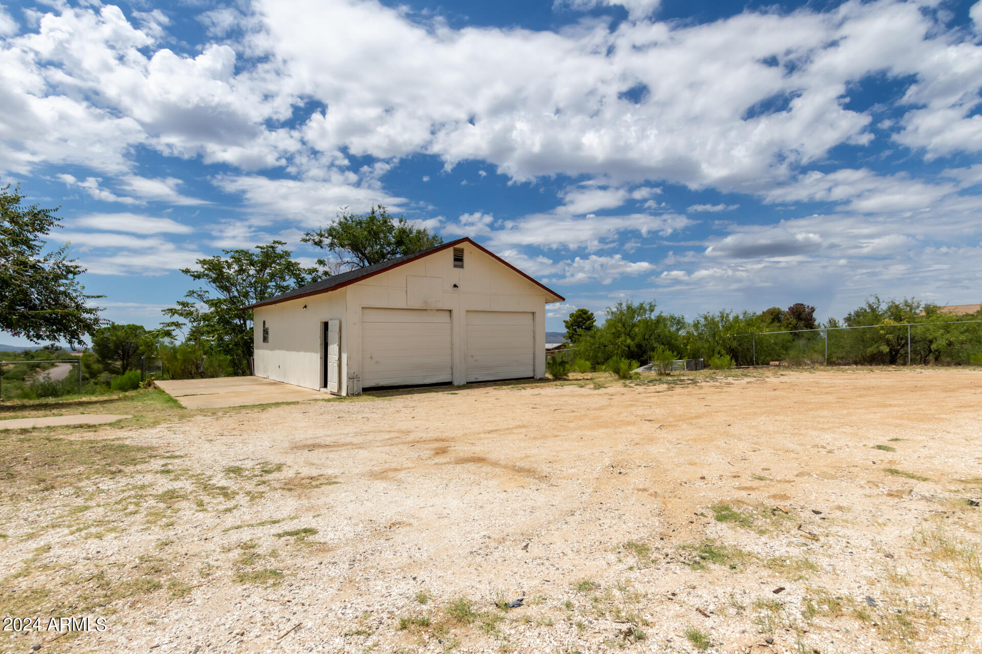 2730 N ROCKLIFFE Boulevard