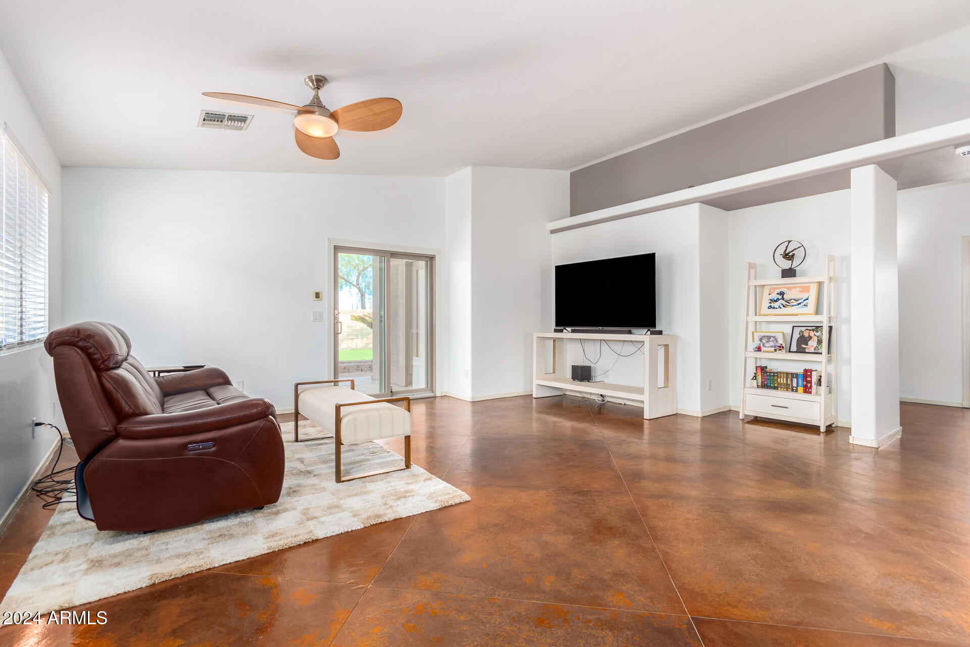 648 W RATTLESNAKE Place