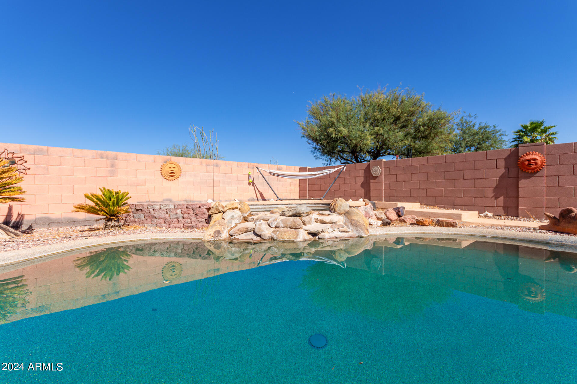 648 W RATTLESNAKE Place