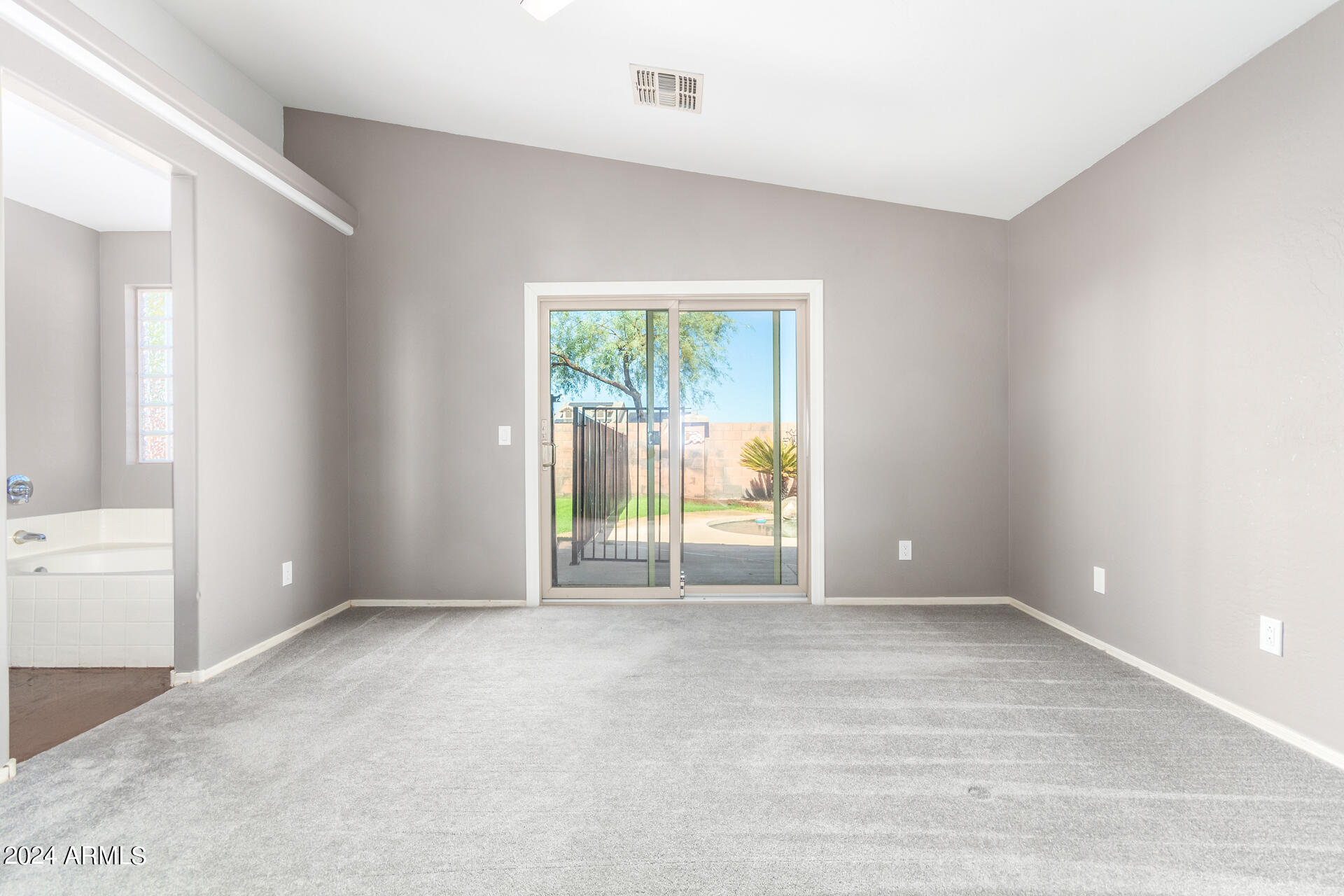 648 W RATTLESNAKE Place