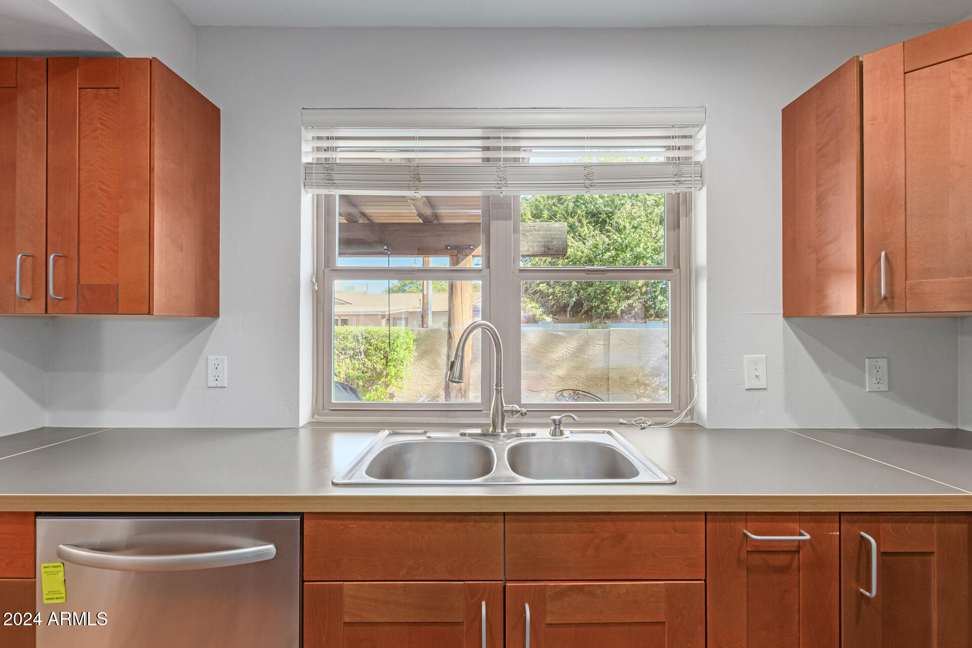 8480 E MALCOMB Drive