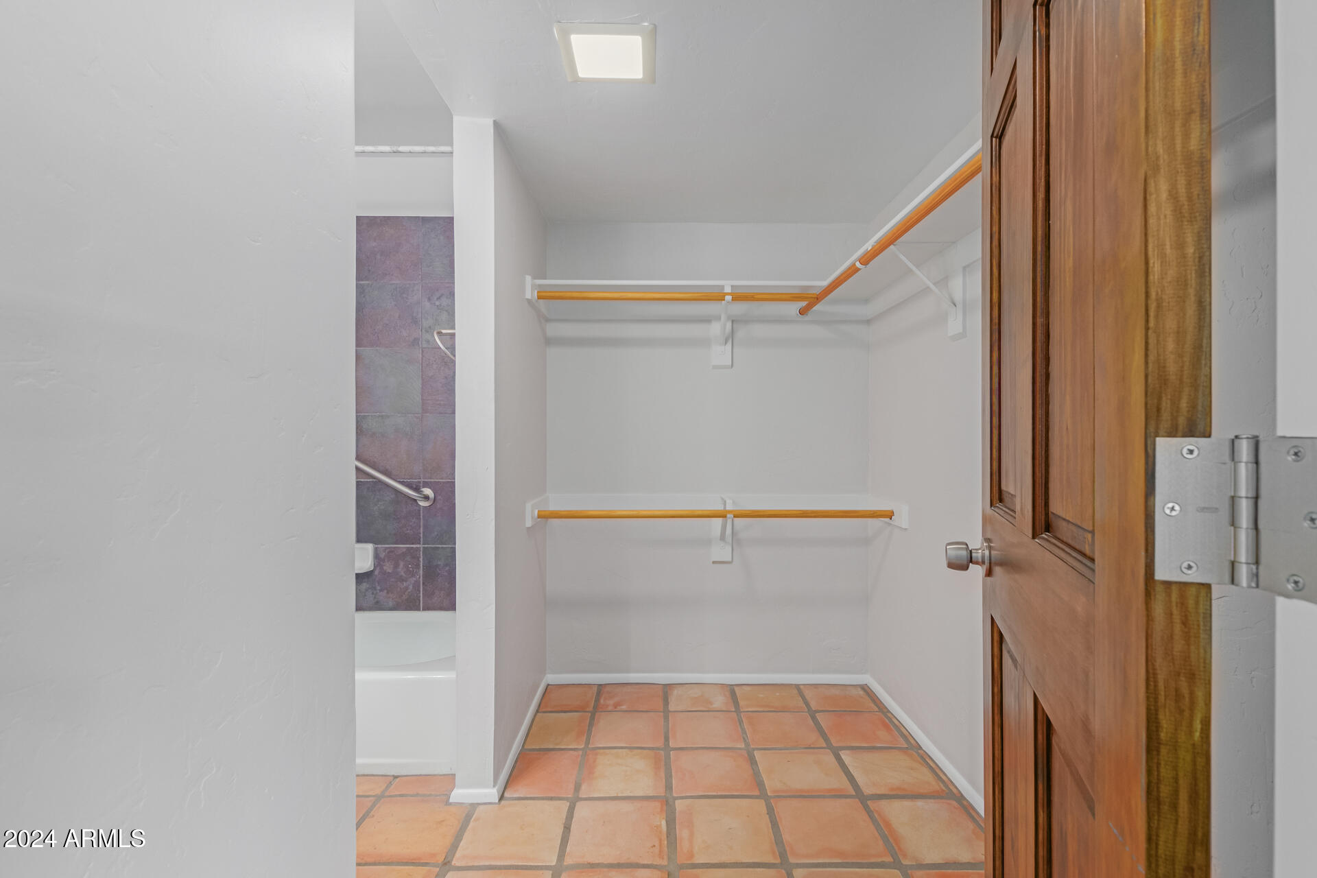 8480 E MALCOMB Drive