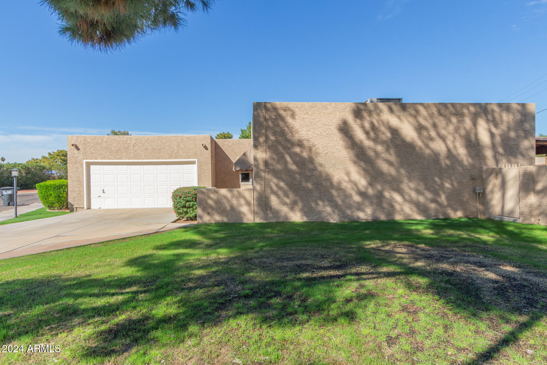 8480 E MALCOMB Drive