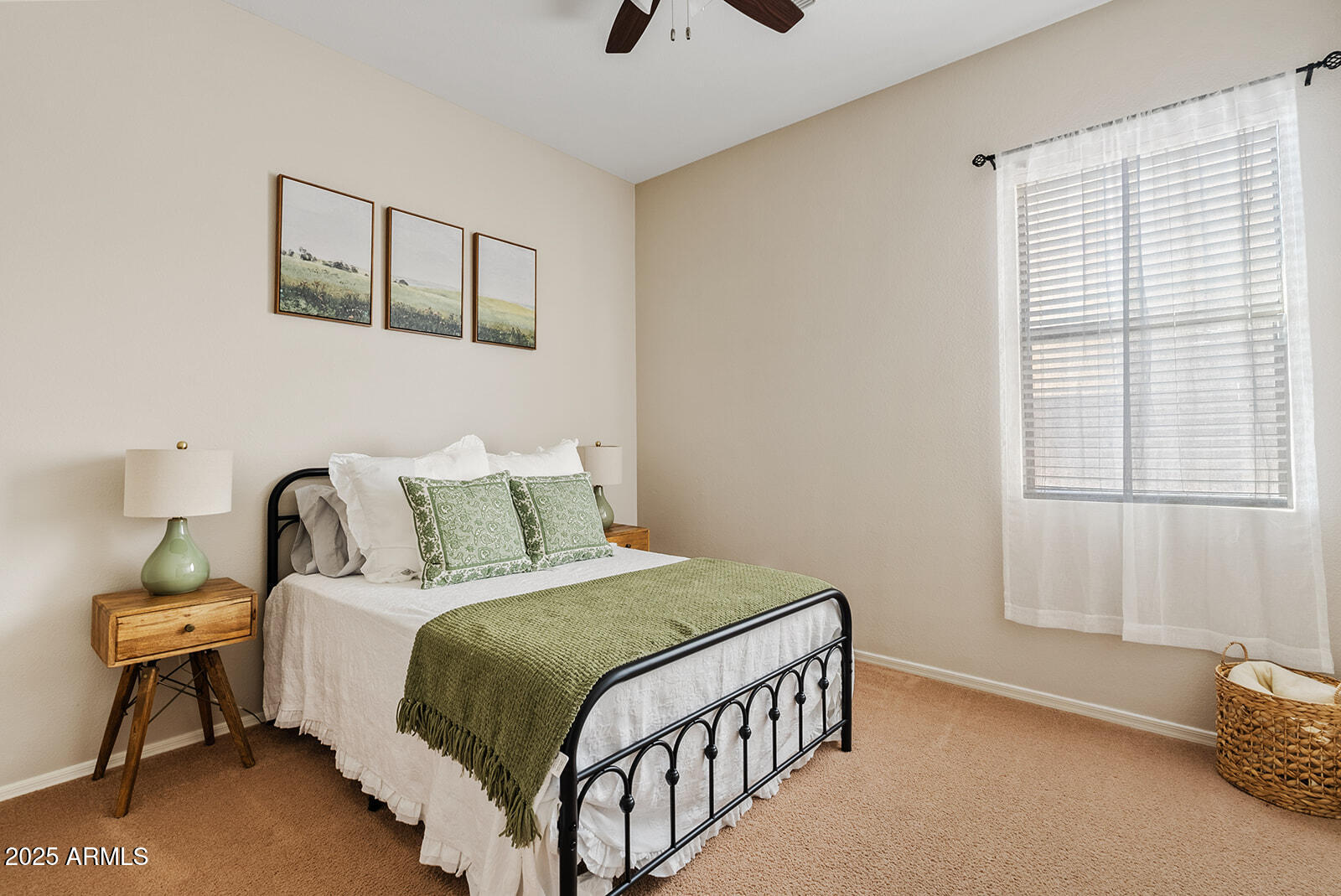 1619 E BERETTA Place