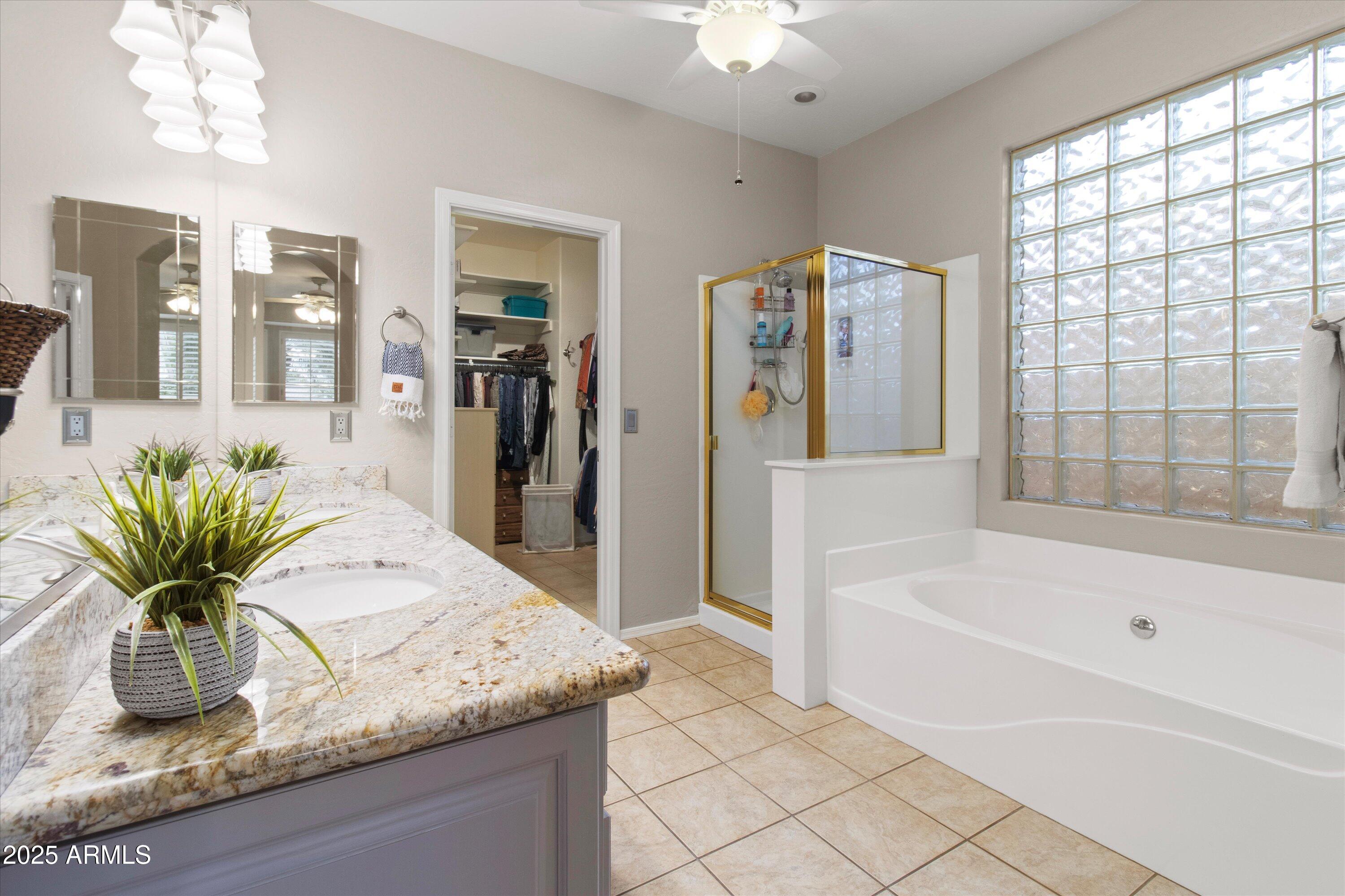 4272 E IVANHOE Street