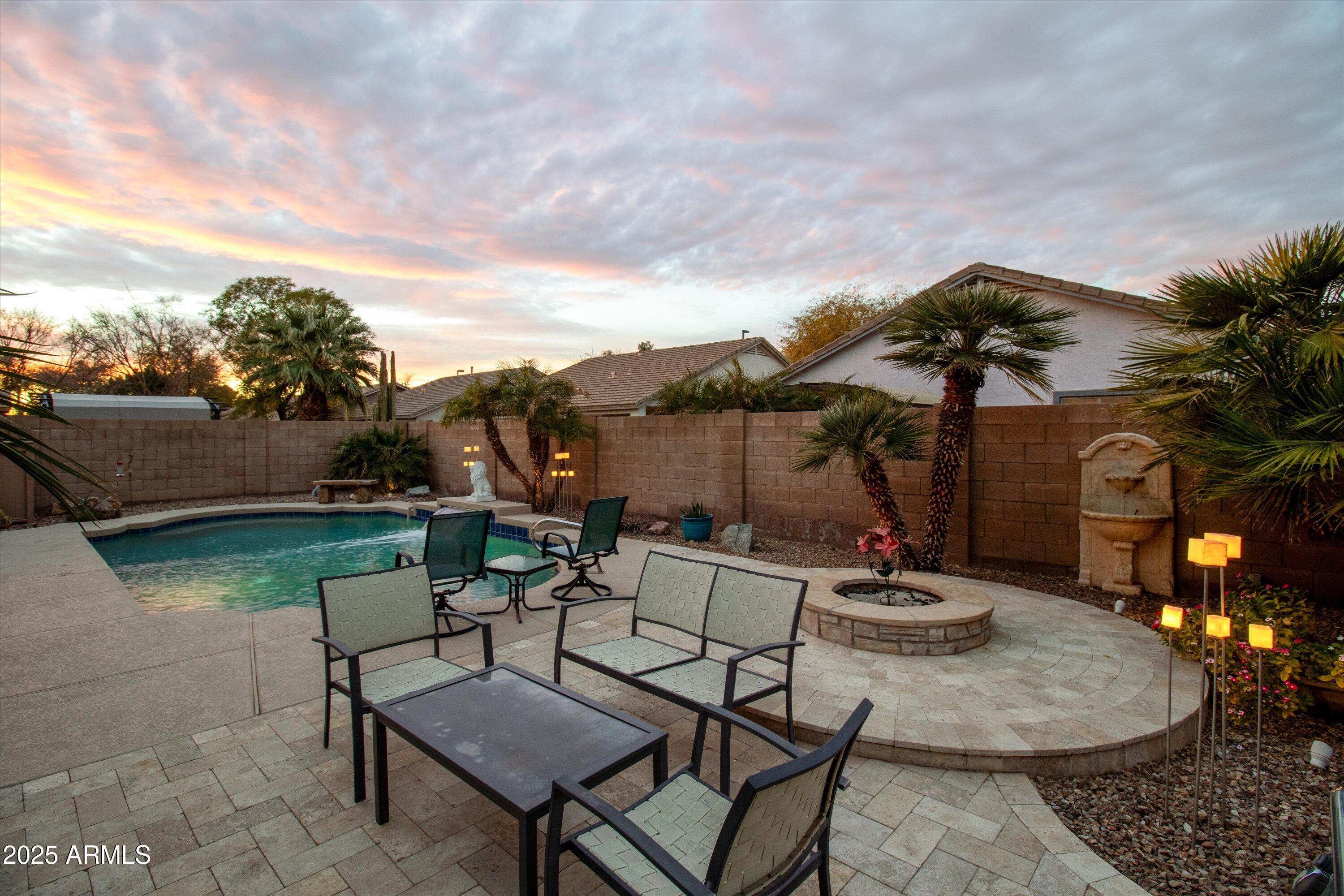 4272 E IVANHOE Street