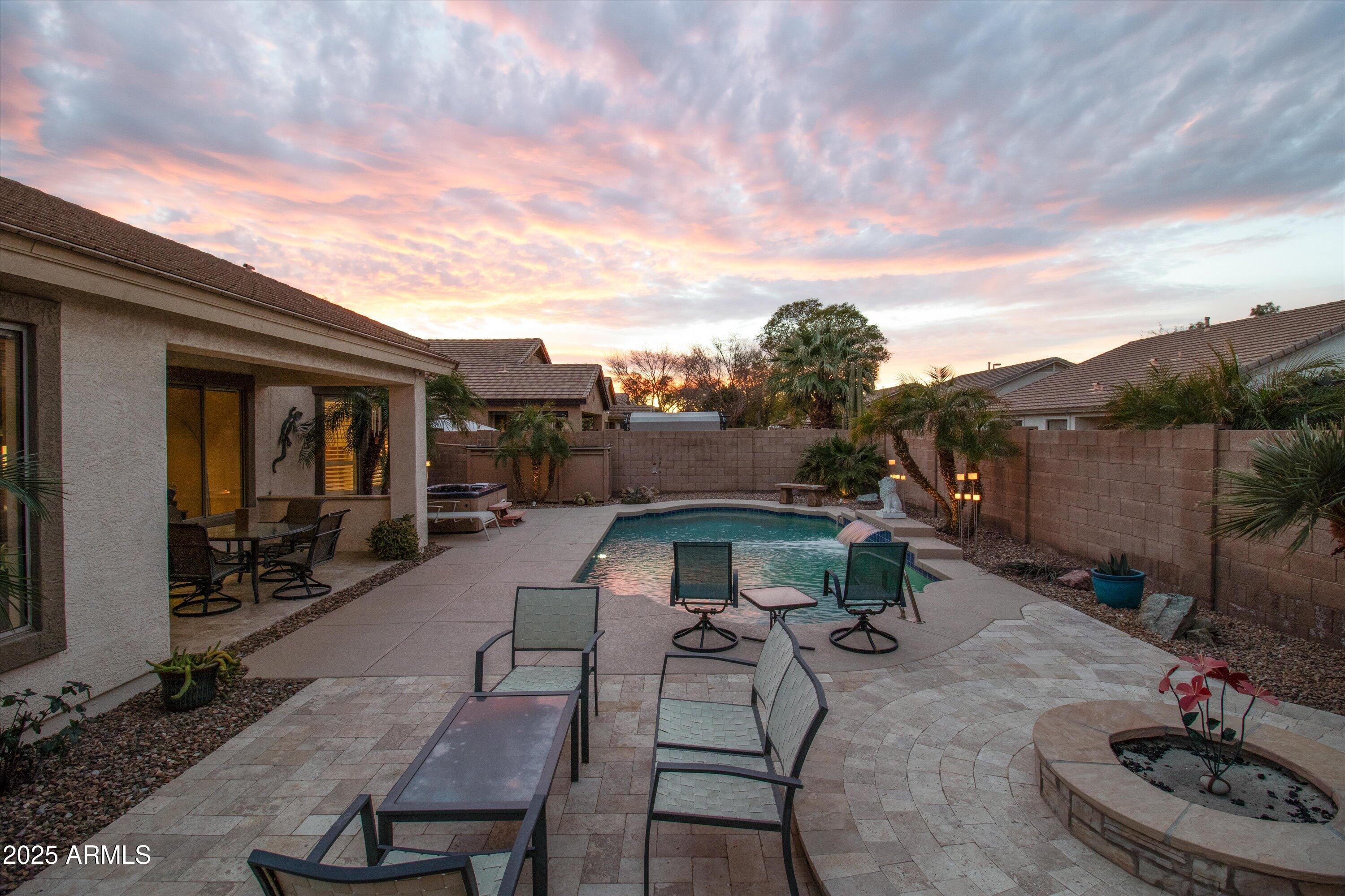 4272 E IVANHOE Street