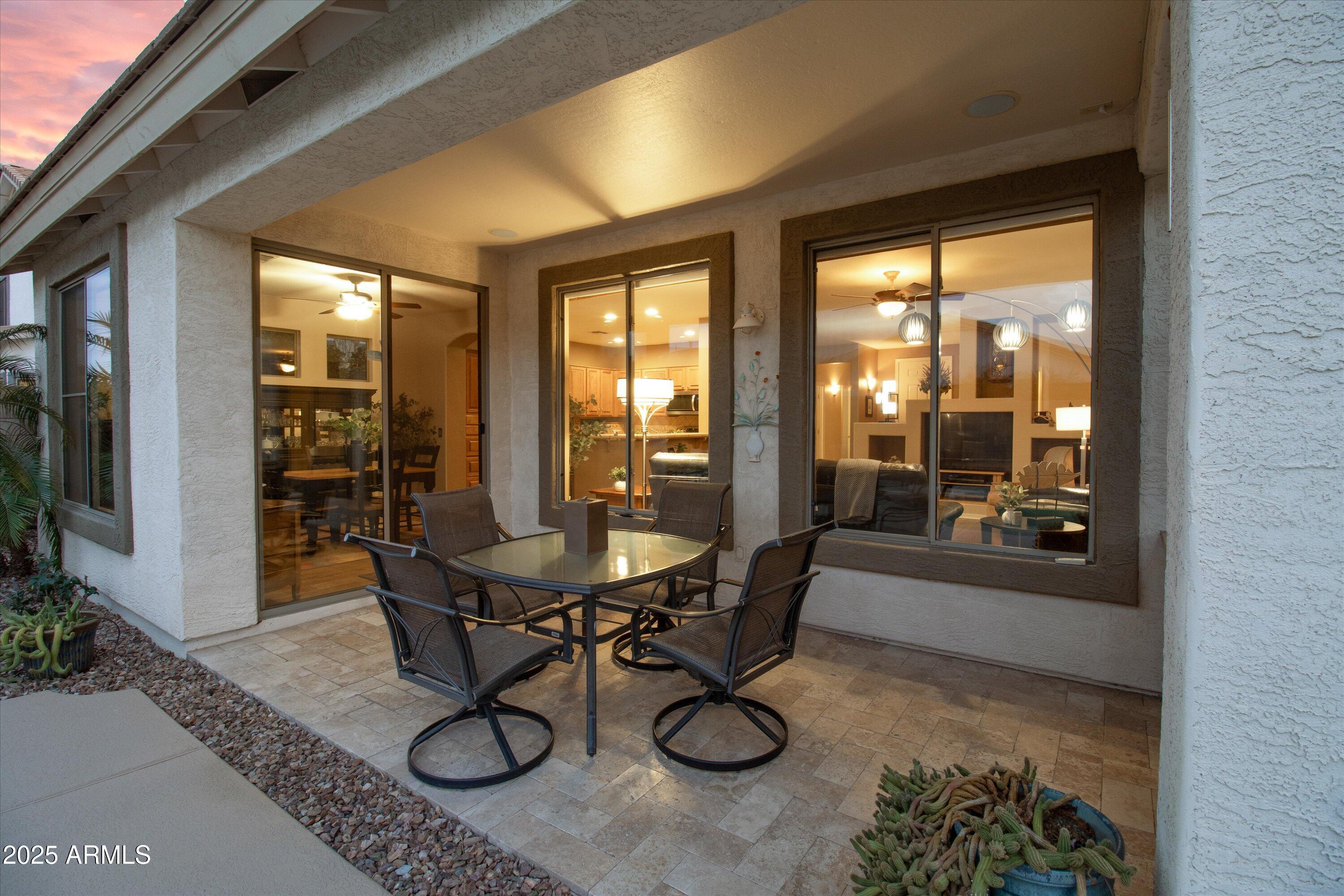 4272 E IVANHOE Street