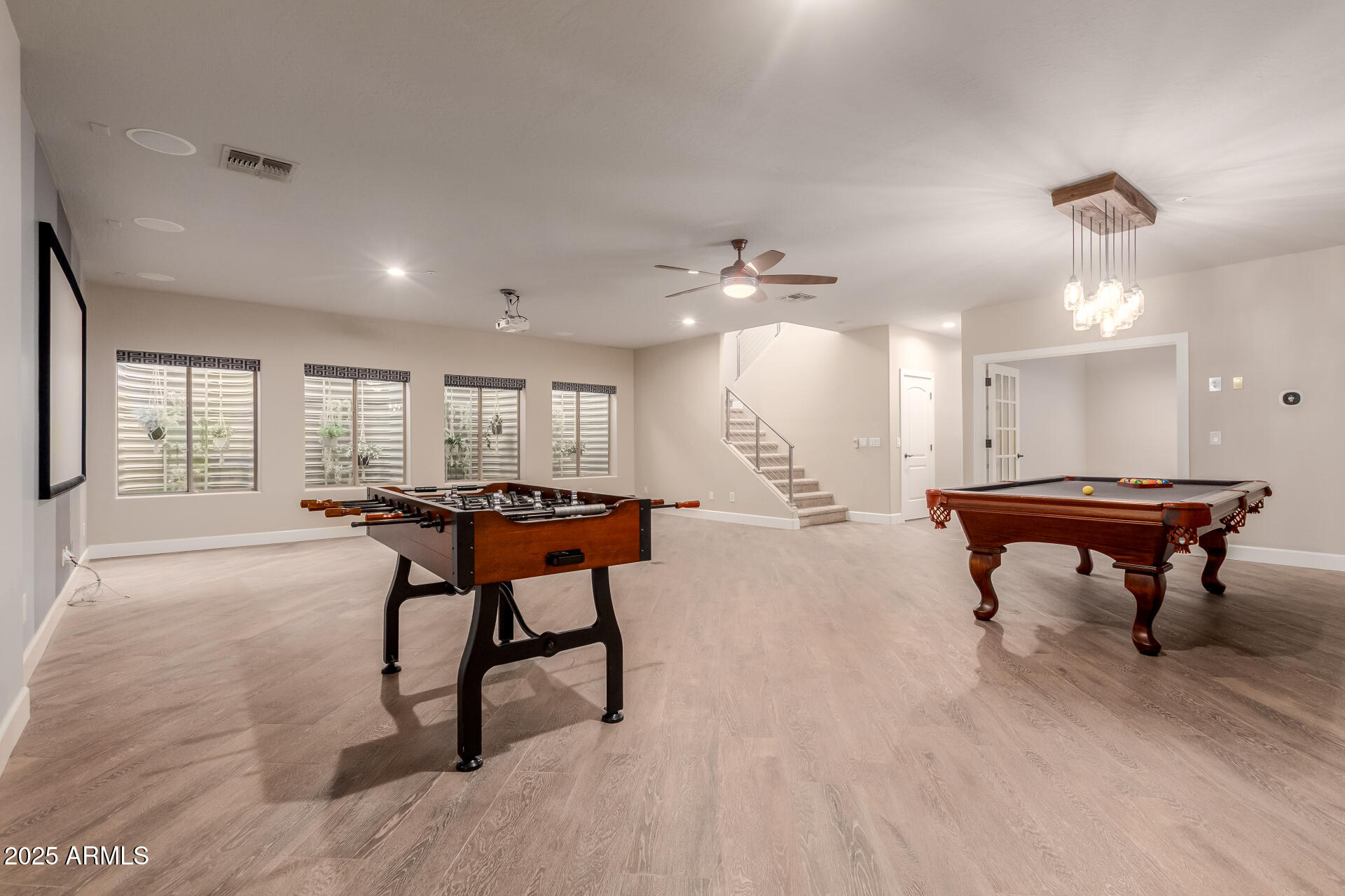 2721 E TAMARISK Street