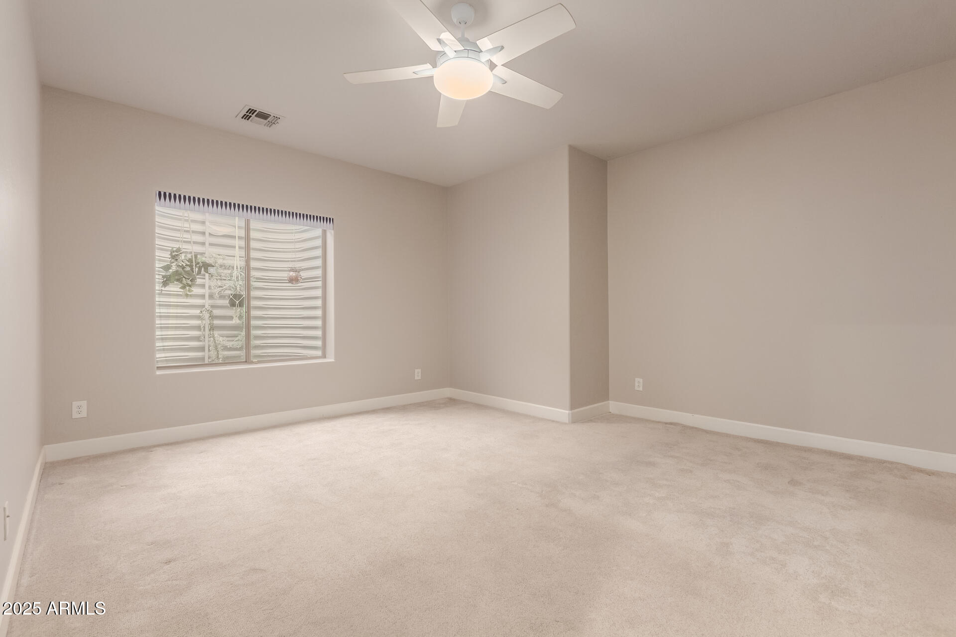 2721 E TAMARISK Street