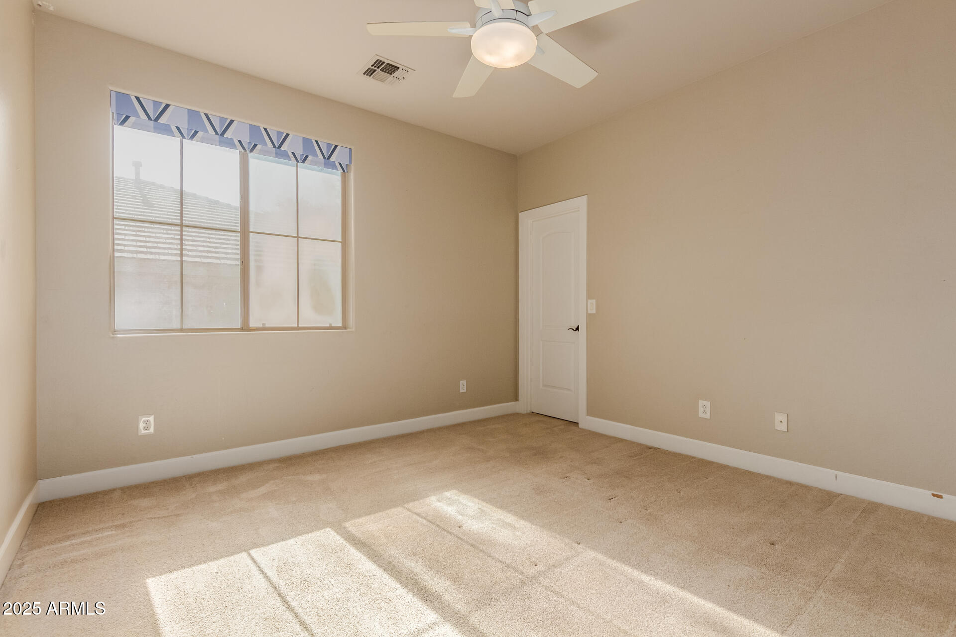 2721 E TAMARISK Street