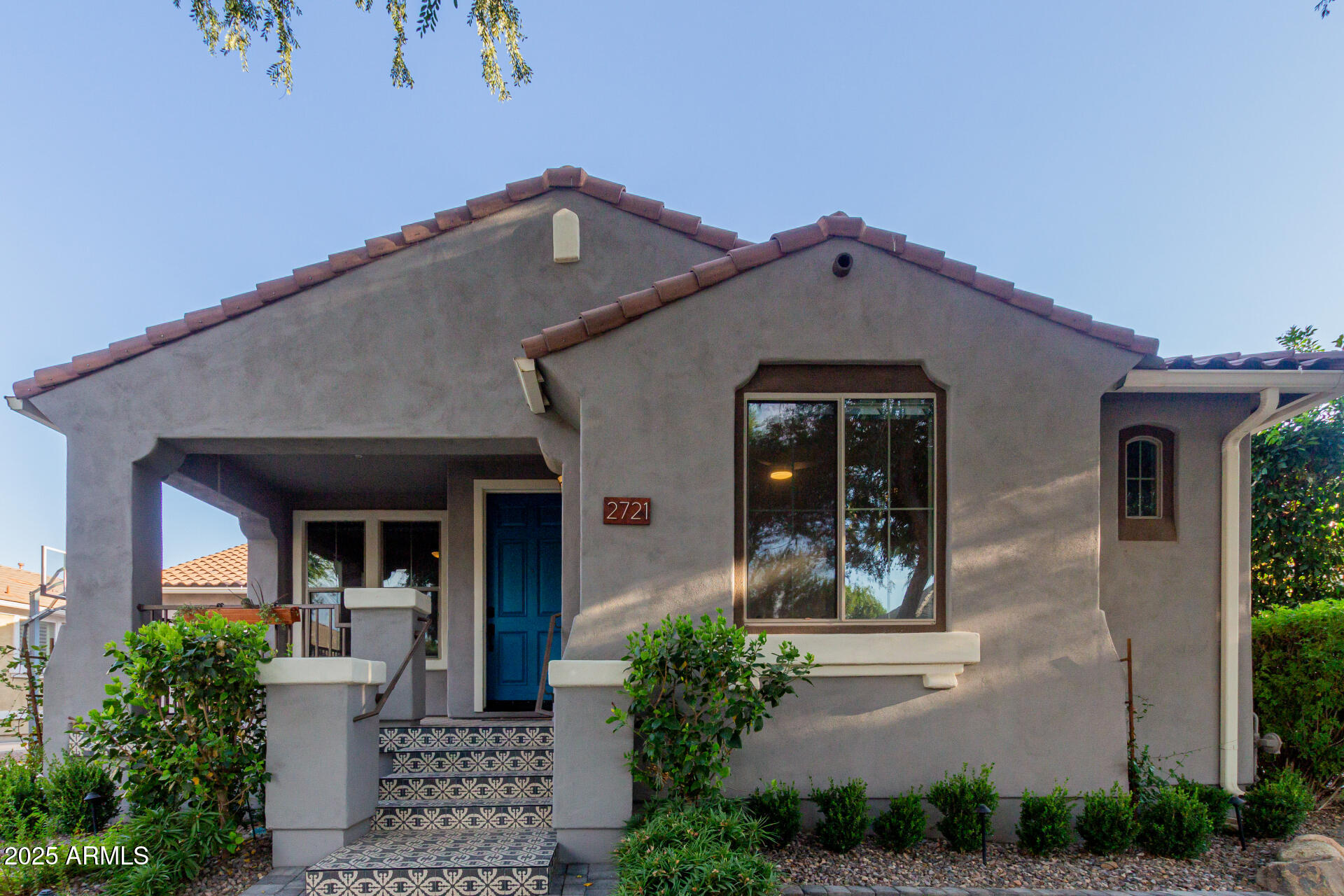 2721 E TAMARISK Street